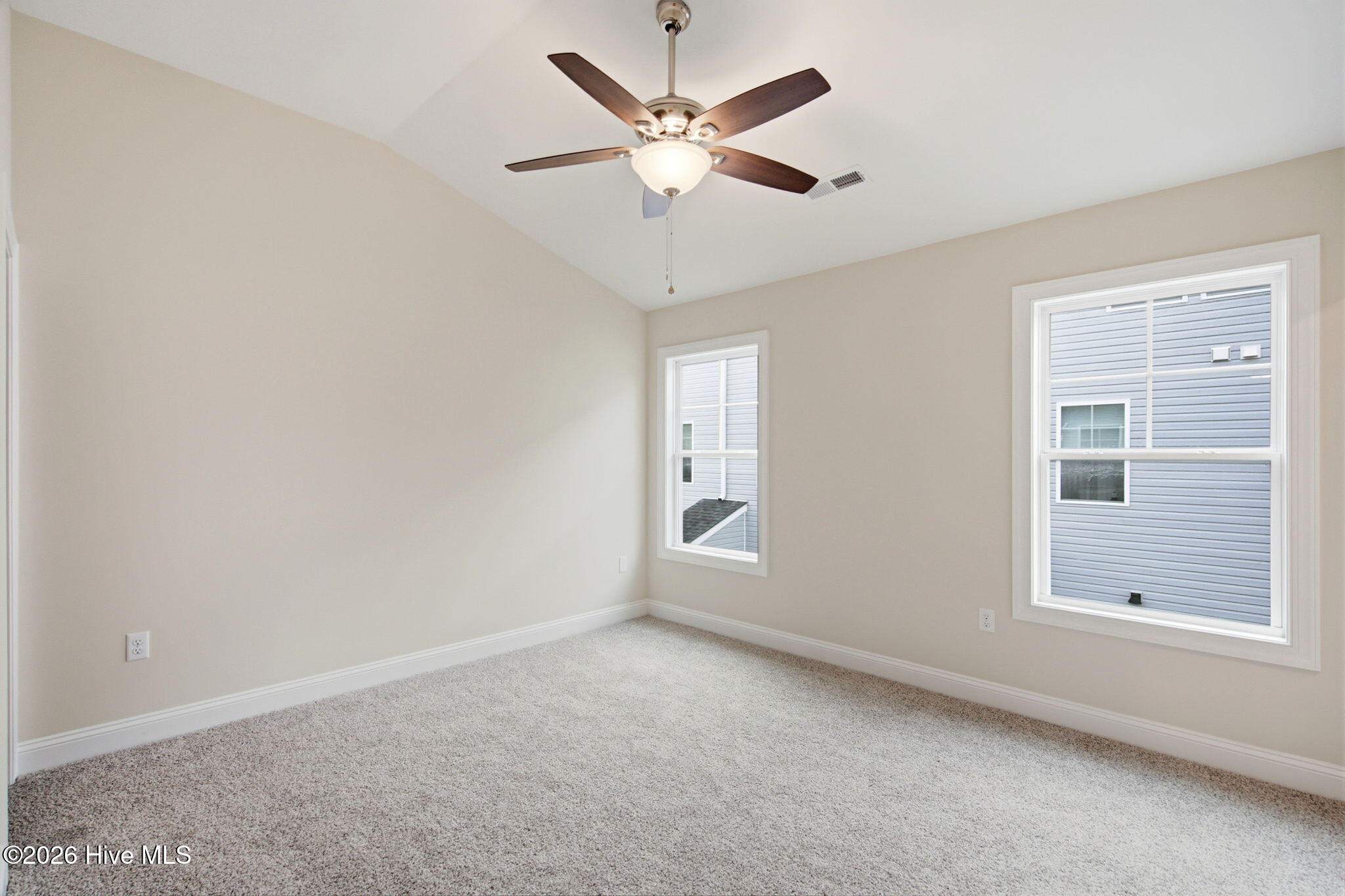 202 Sandy Cove Lane Property Photo 8