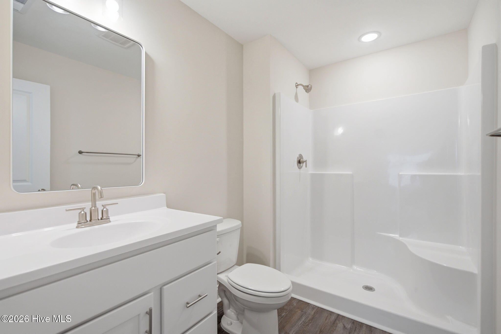 202 Sandy Cove Lane Property Photo 9