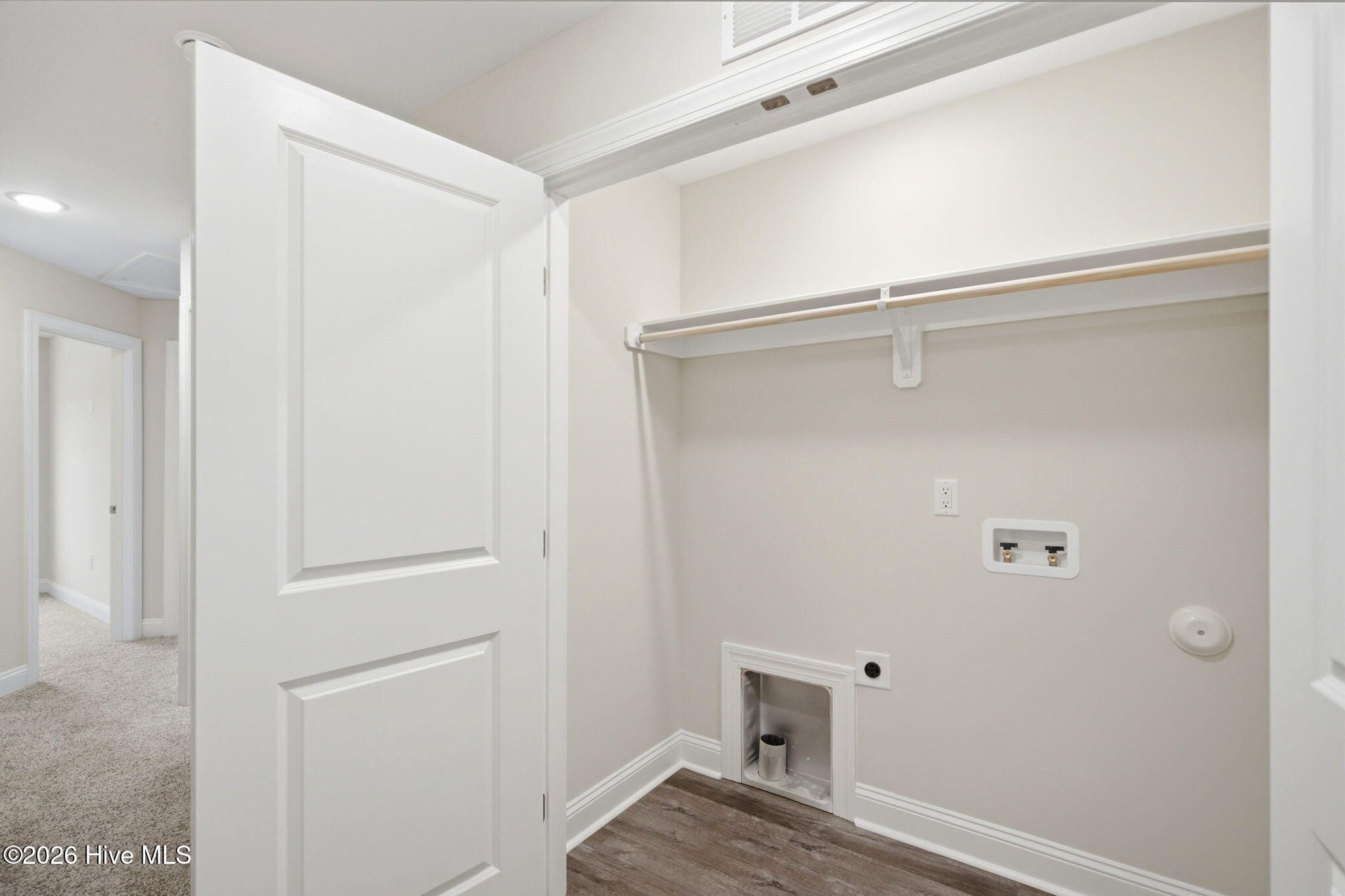 202 Sandy Cove Lane Property Photo 10
