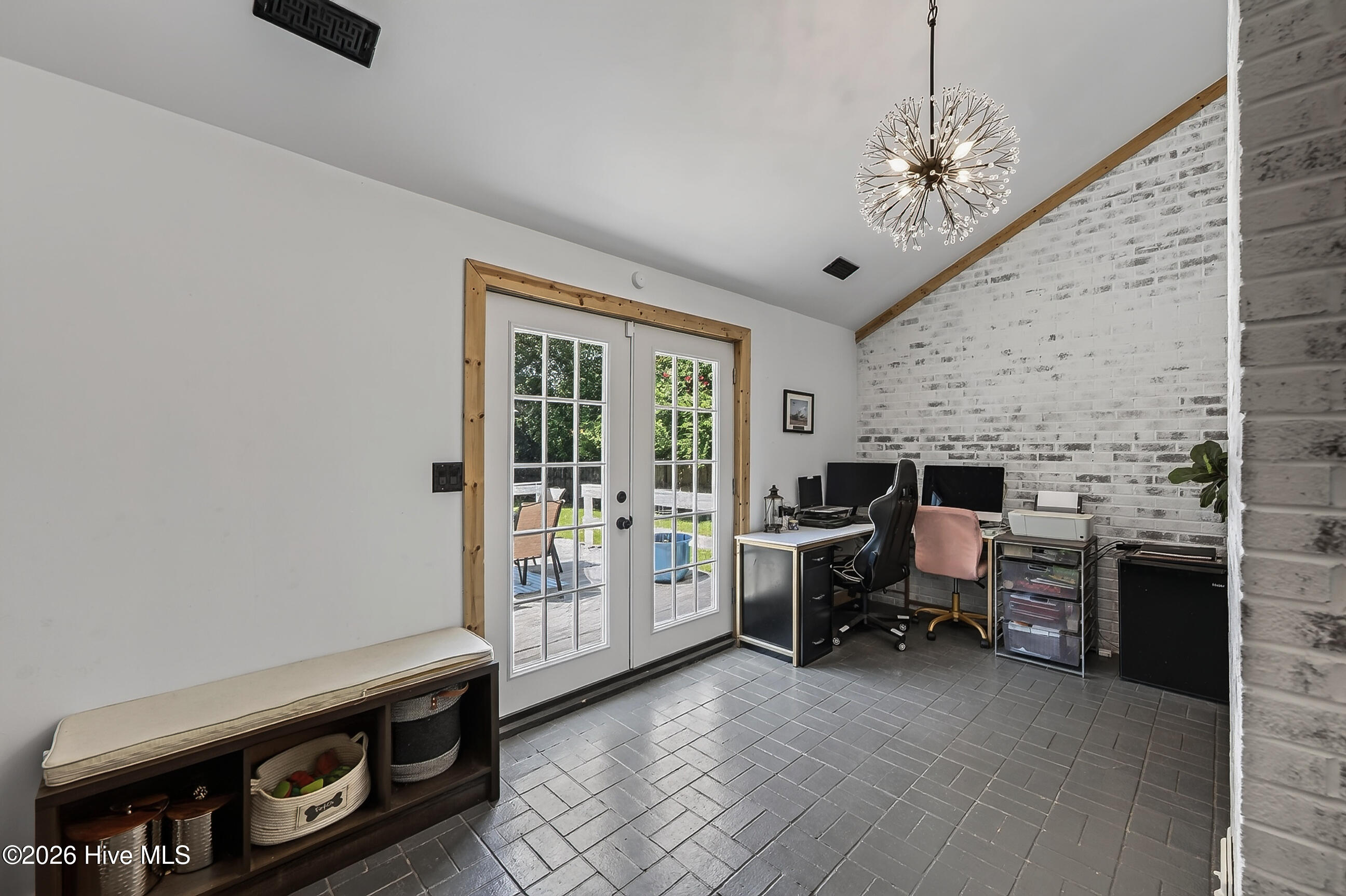 265 Bayberry Court Property Photo 18