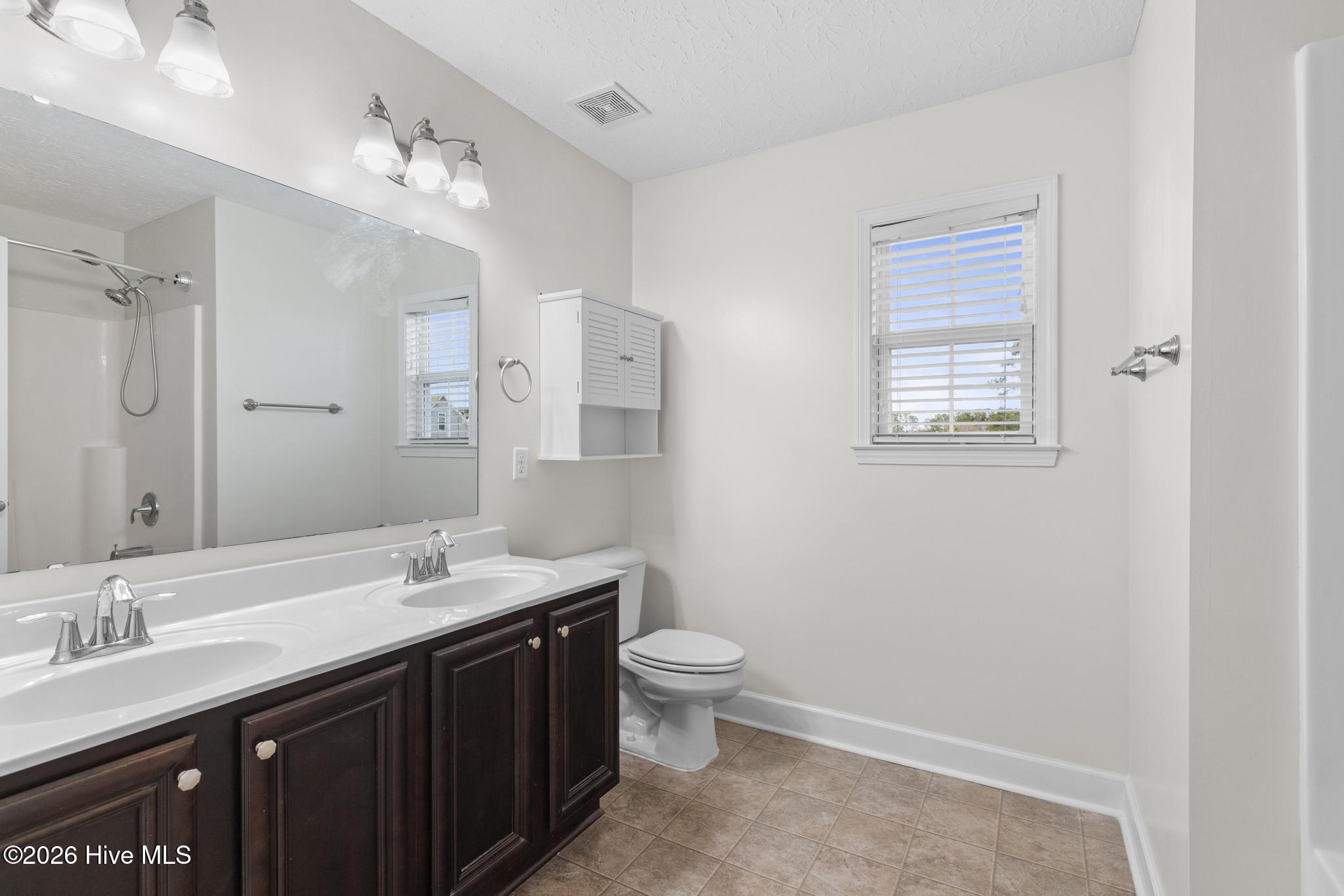 406 Amaryllis Lane Property Photo 8