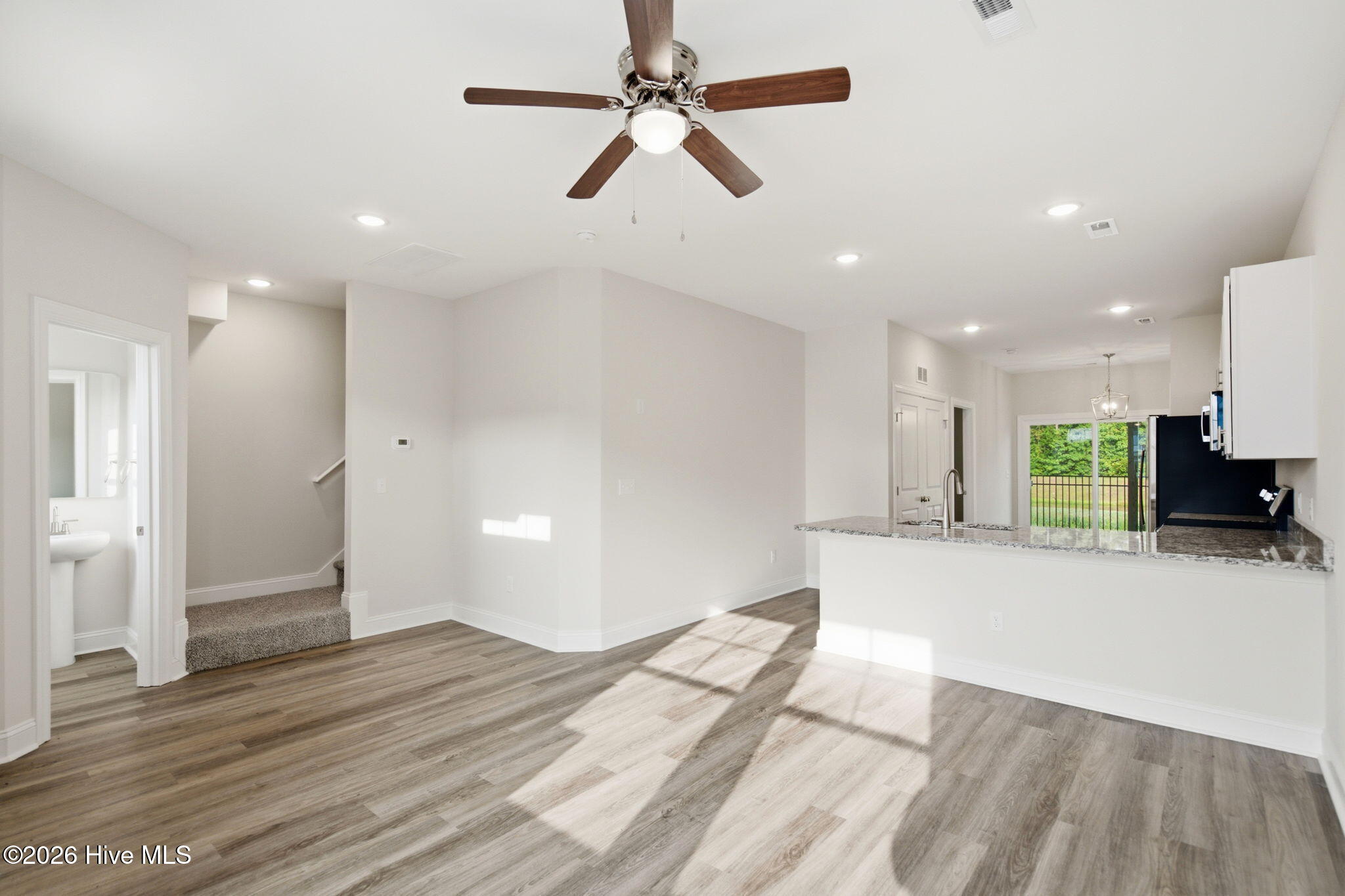 213 Sandy Cove Lane Property Photo 6