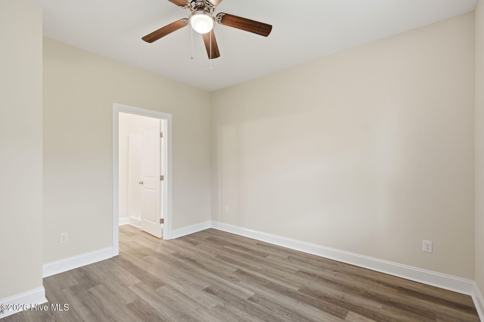 213 Sandy Cove Lane Property Photo 10