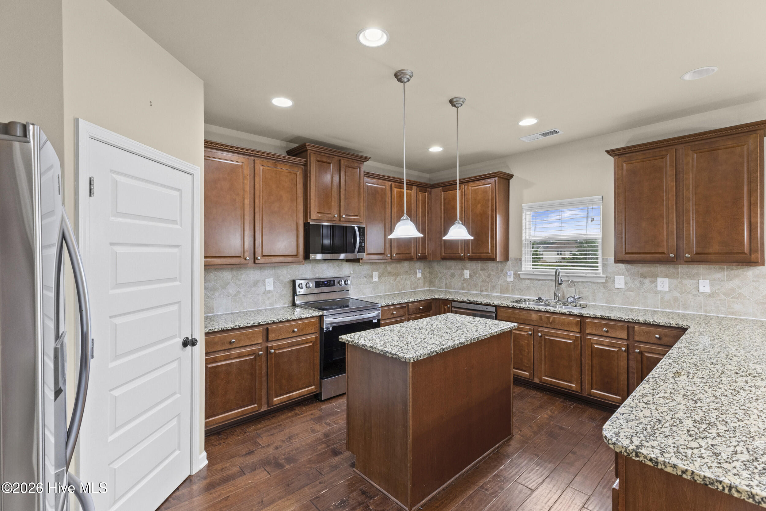 3194 Waverly Lane Property Photo 12