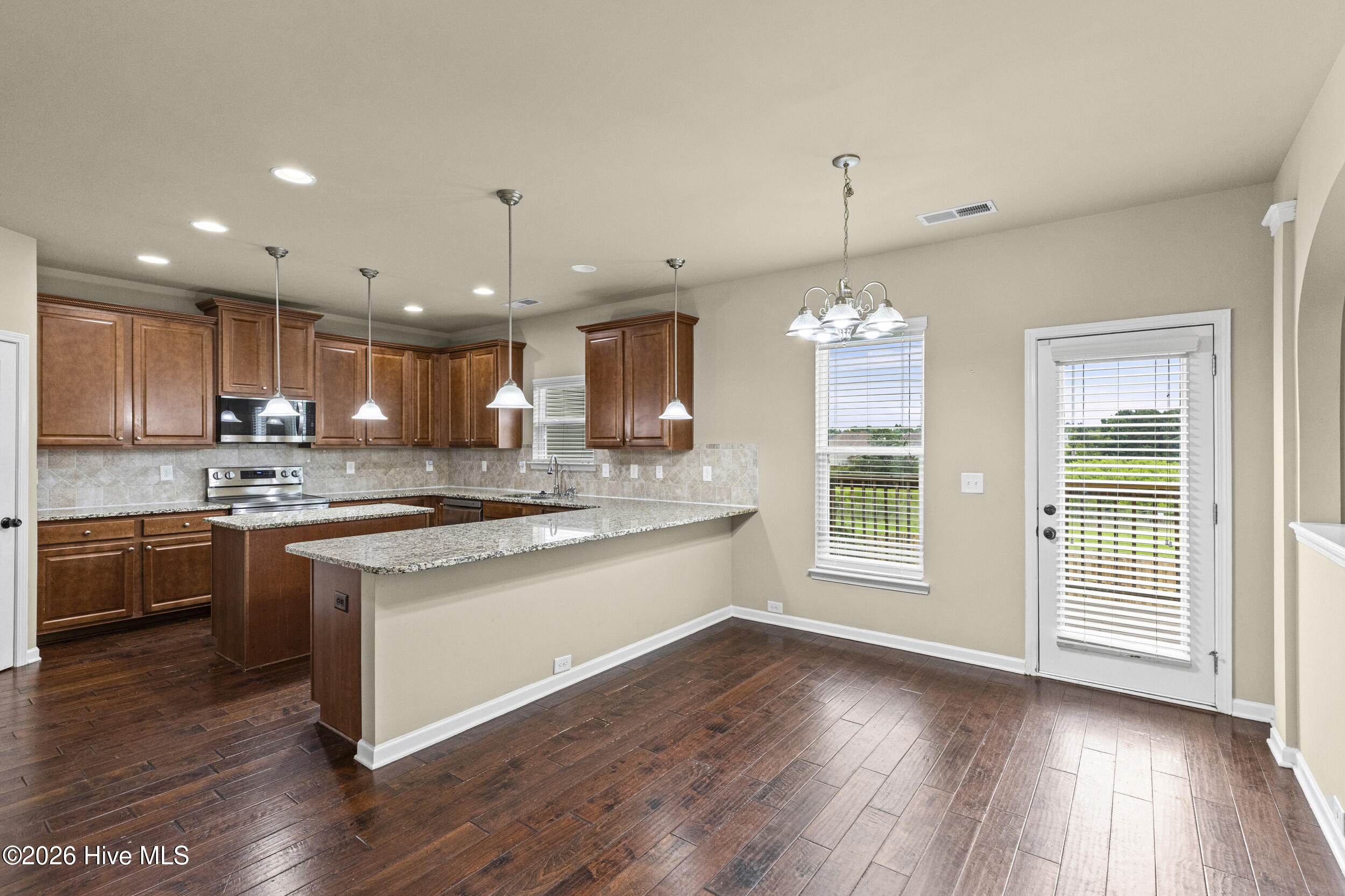 3194 Waverly Lane Property Photo 17