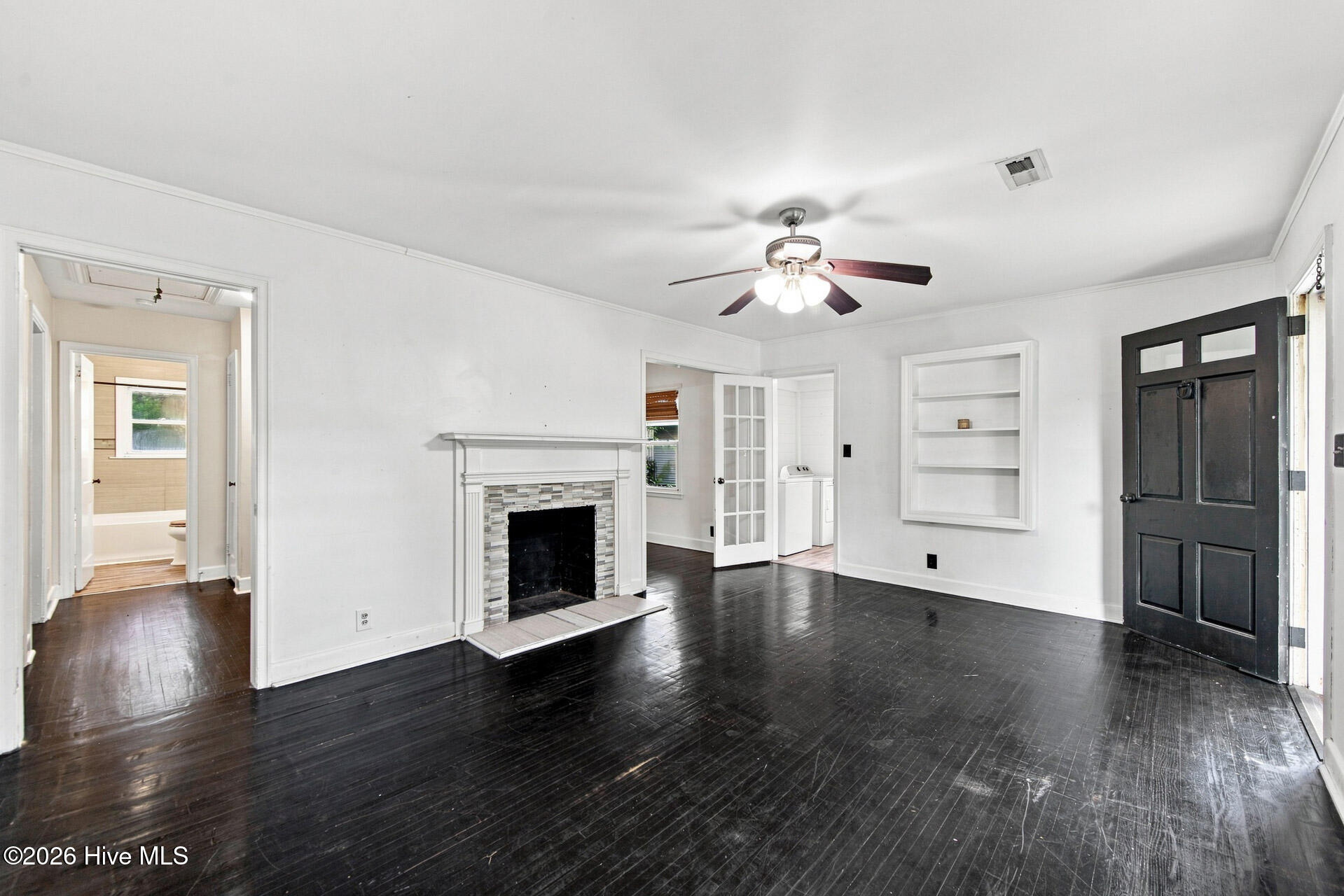 106 S Griffin Street Property Photo 3