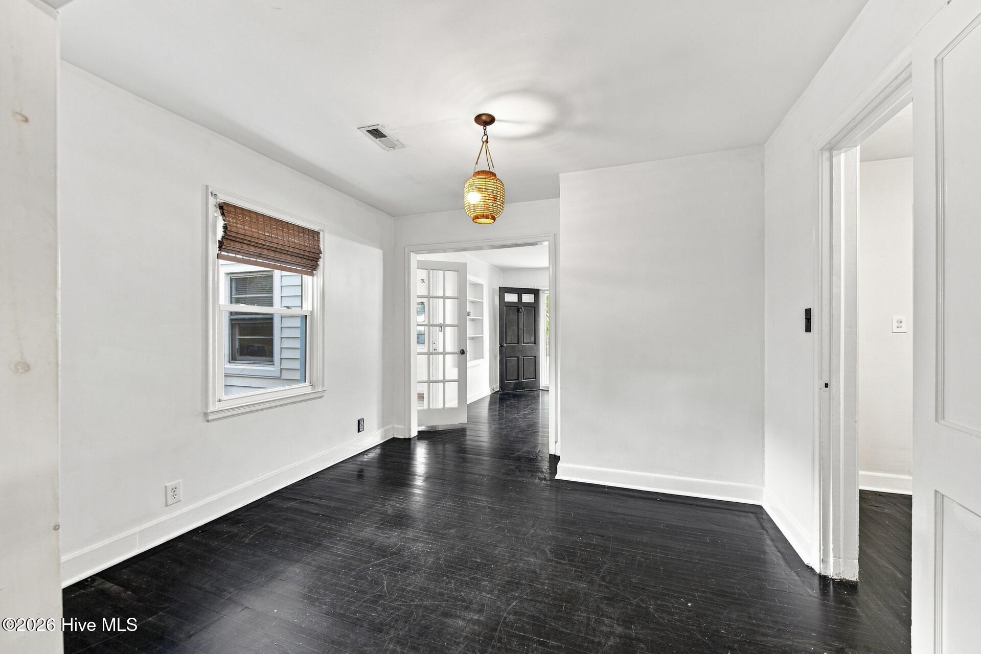 106 S Griffin Street Property Photo 6