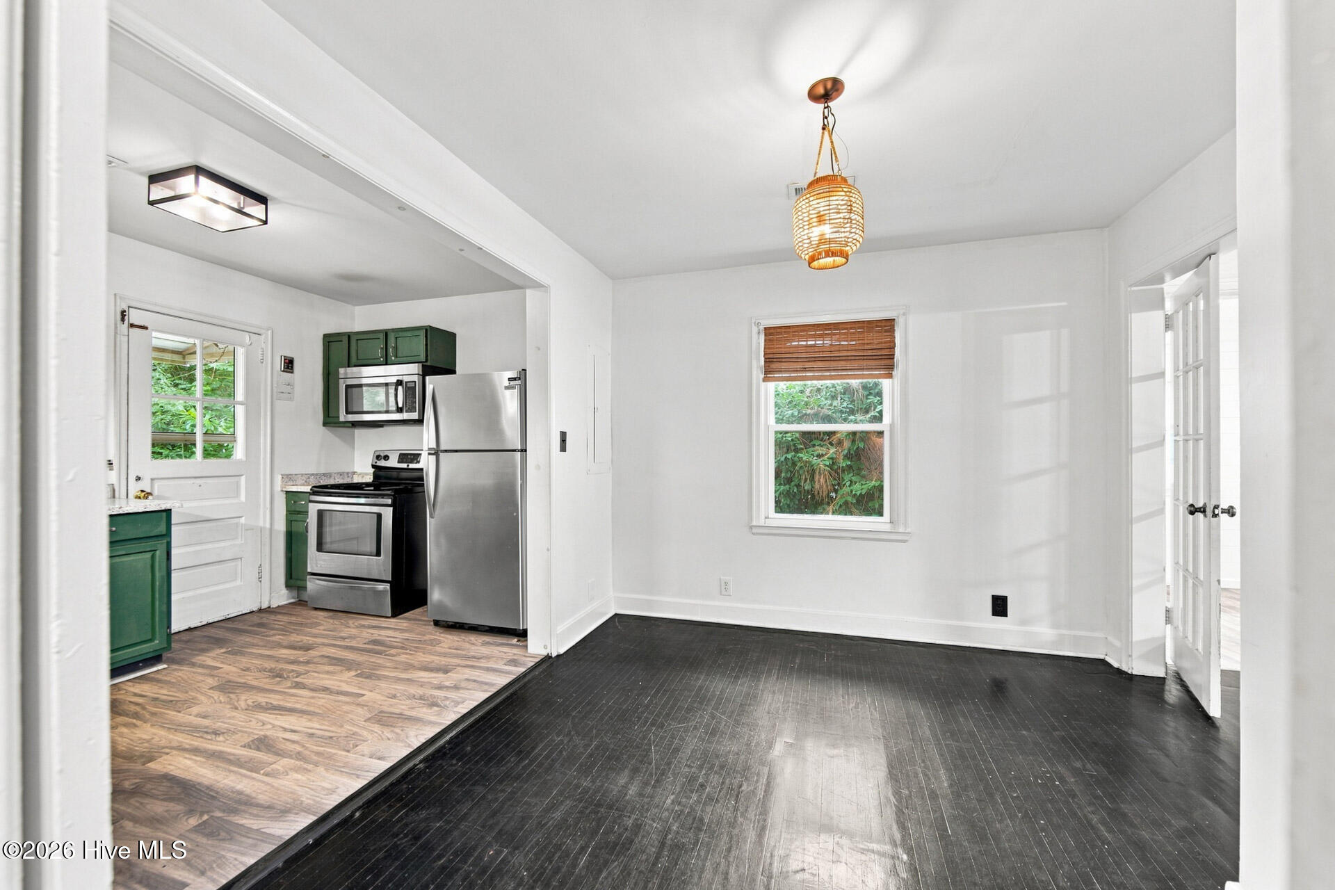 106 S Griffin Street Property Photo 10