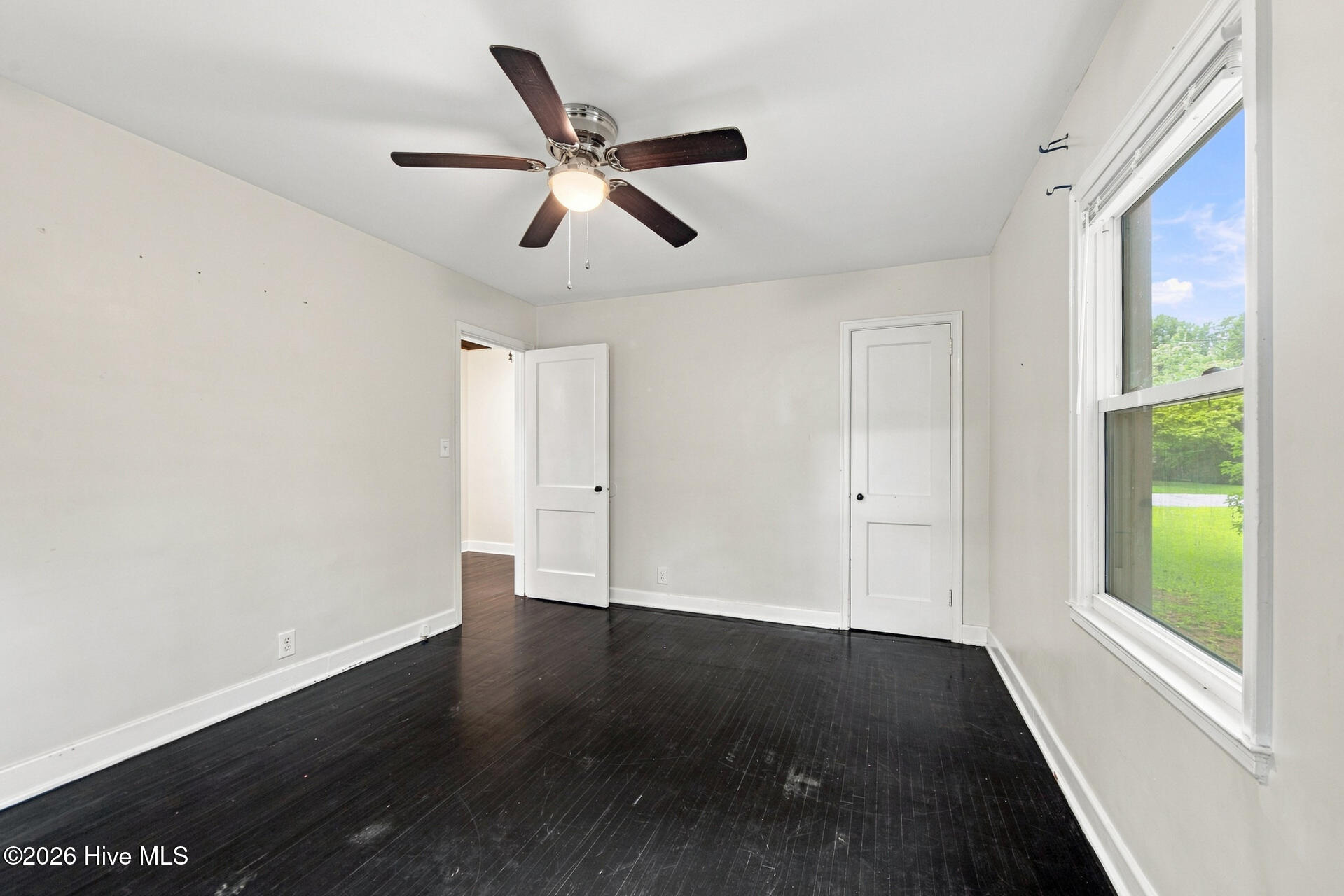 106 S Griffin Street Property Photo 11