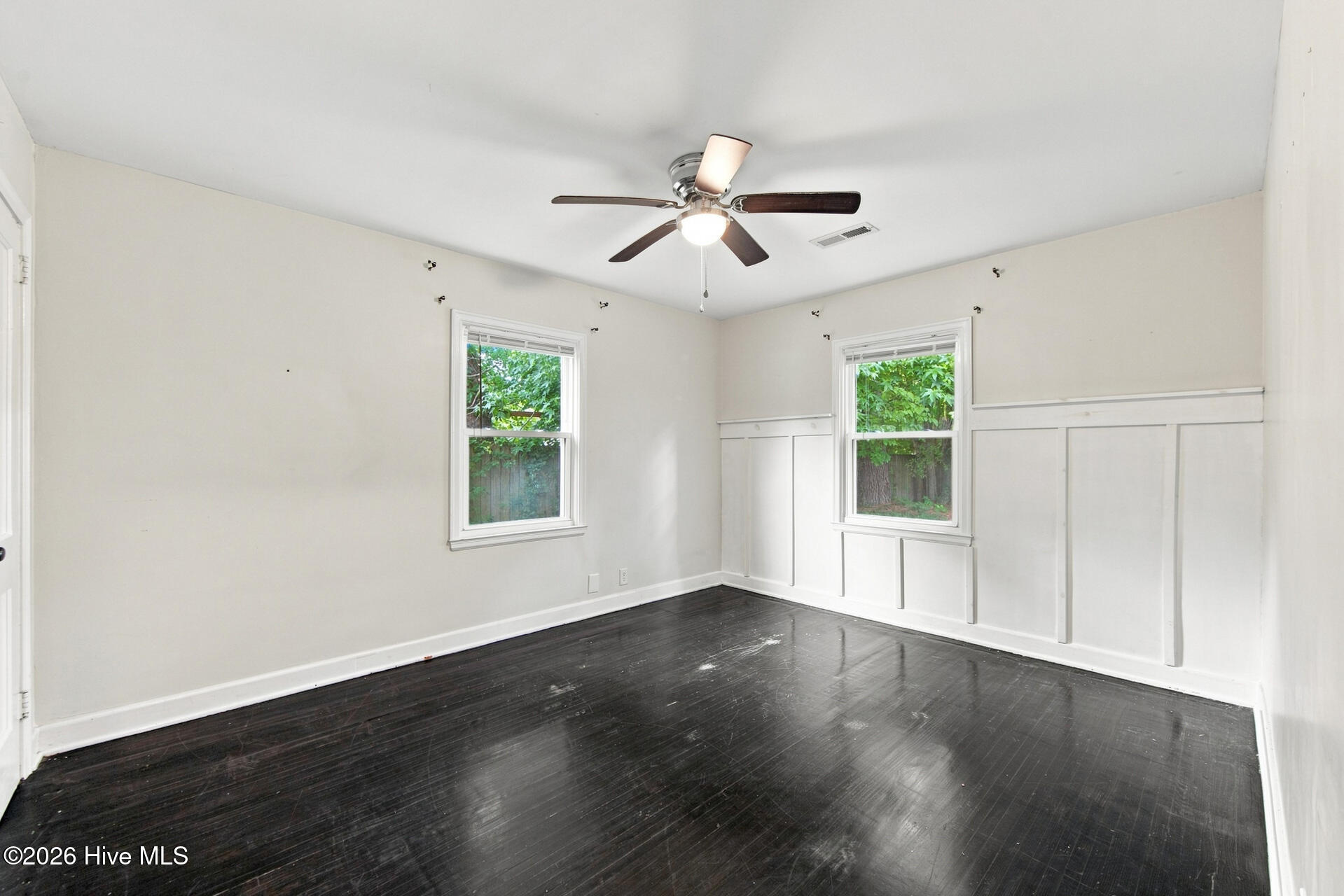 106 S Griffin Street Property Photo 12