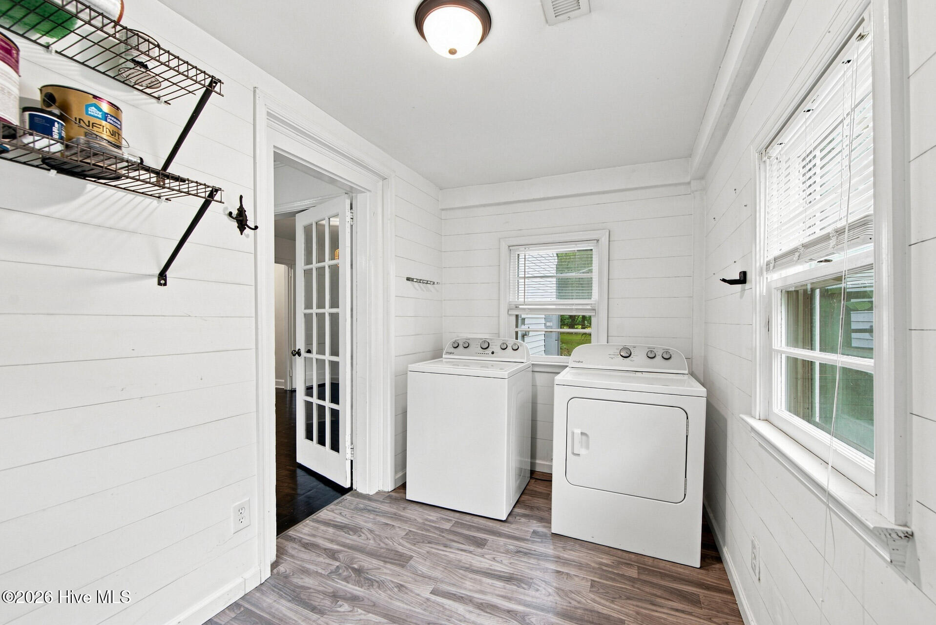 106 S Griffin Street Property Photo 14