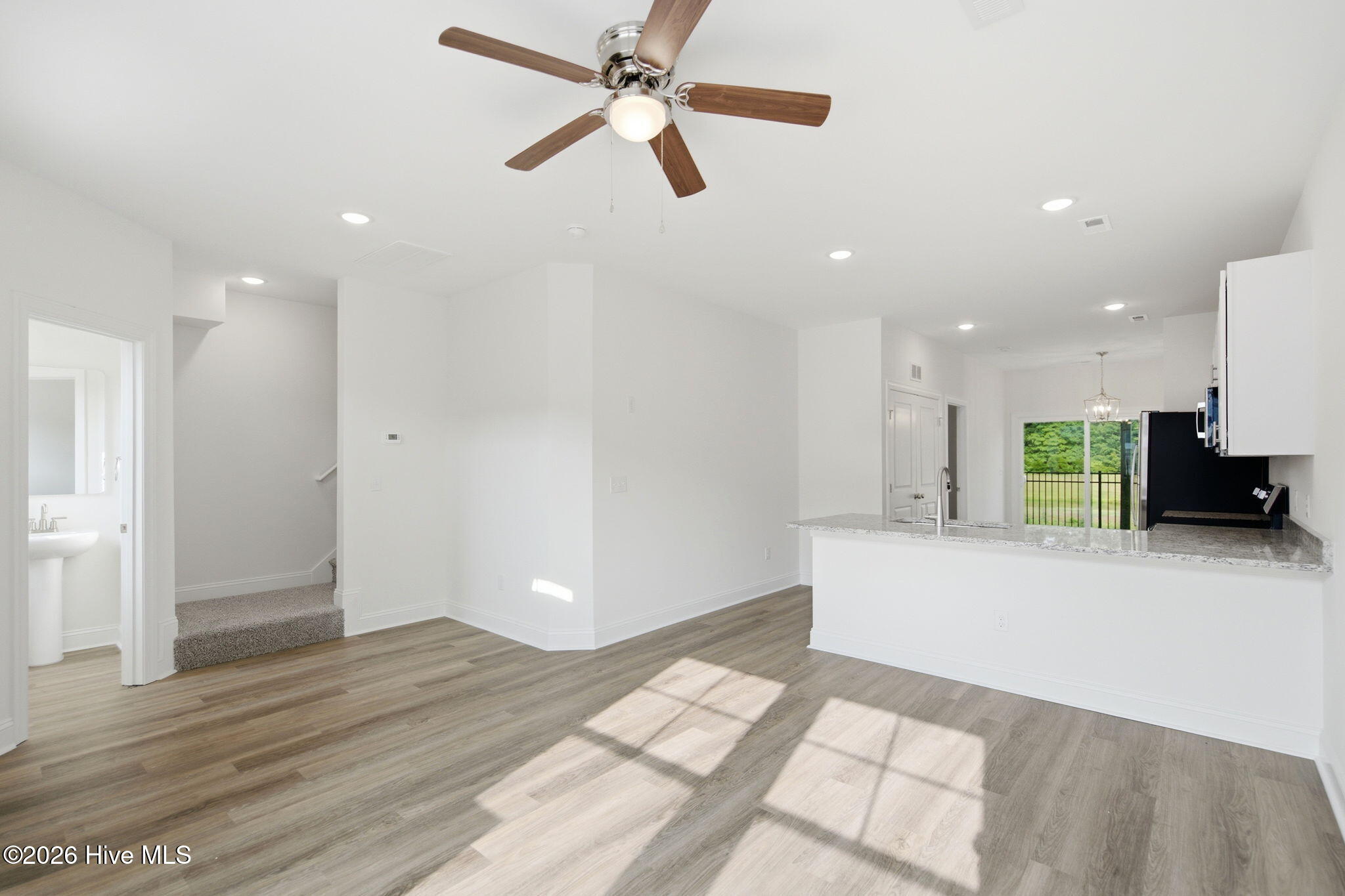 219 Sandy Cove Lane Property Photo 5