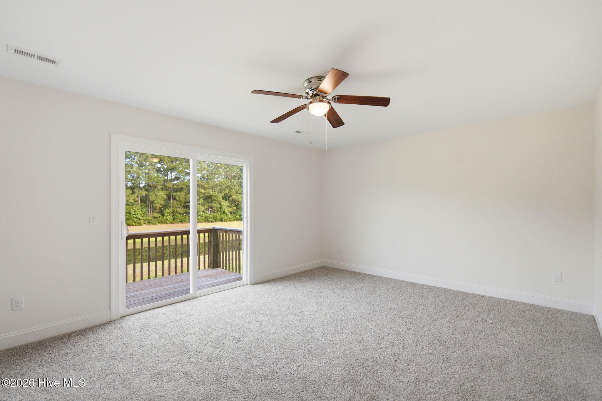 219 Sandy Cove Lane Property Photo 12