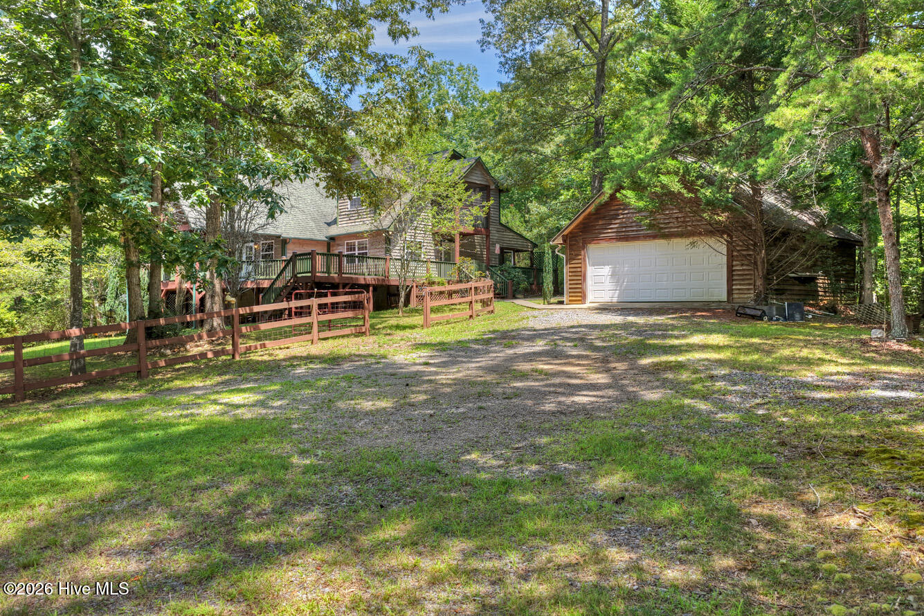648 Posey Place Property Photo 7