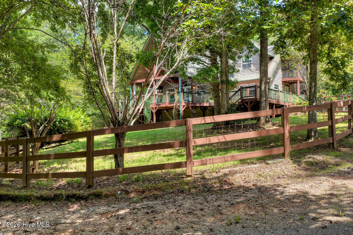 648 Posey Place Property Photo 10