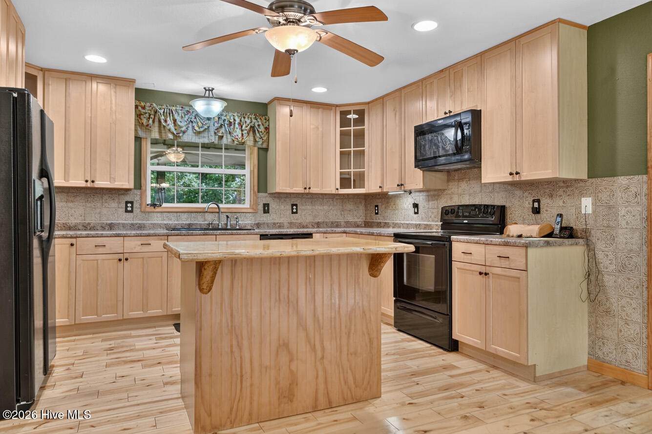 648 Posey Place Property Photo 40