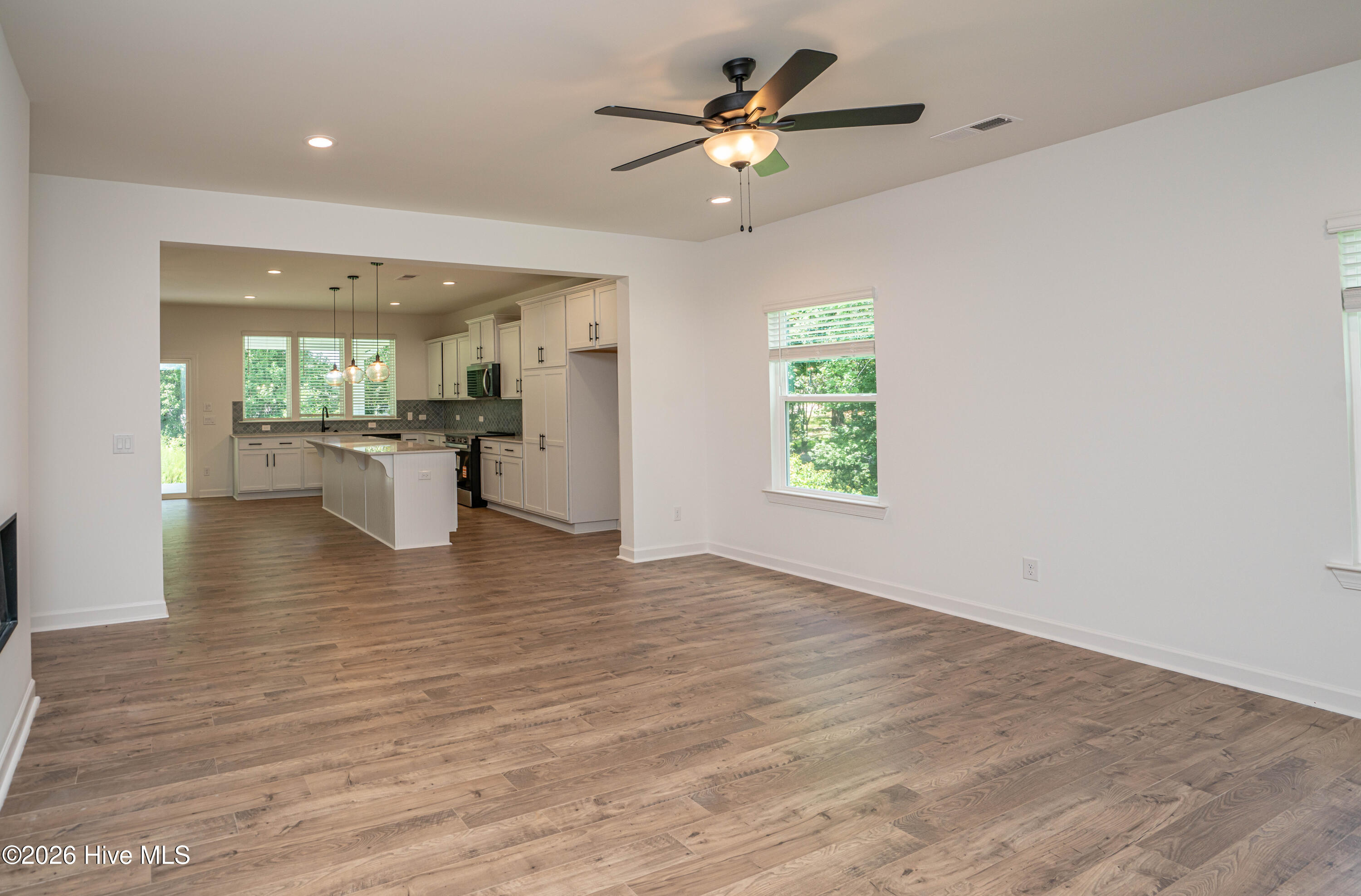 4232 Luck Avenue Property Photo 6