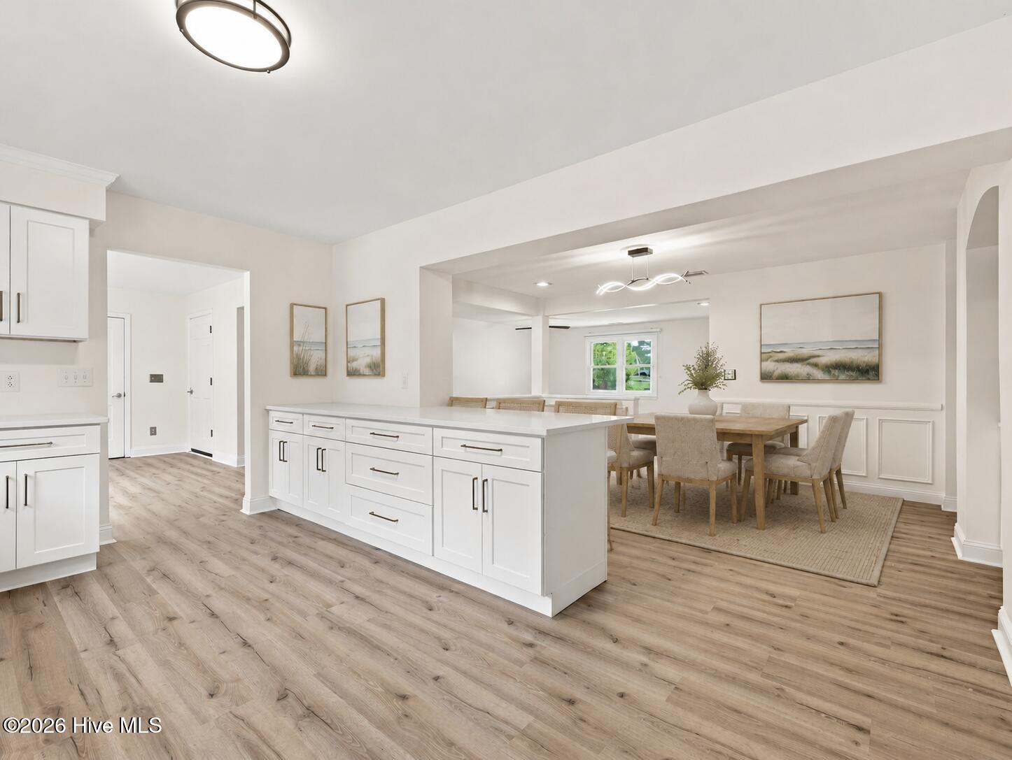 639 W Shore Drive Property Photo 11