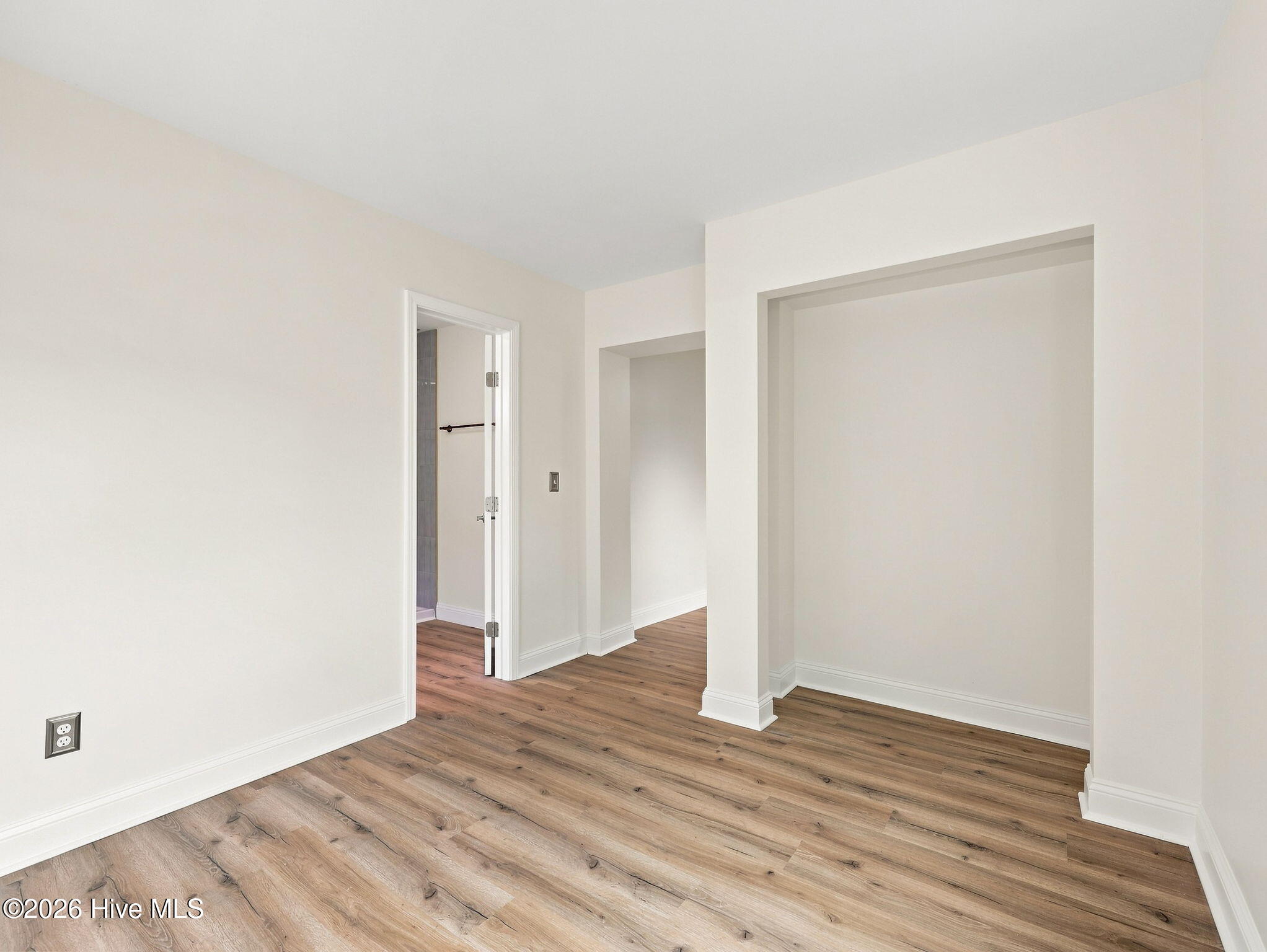 639 W Shore Drive Property Photo 25