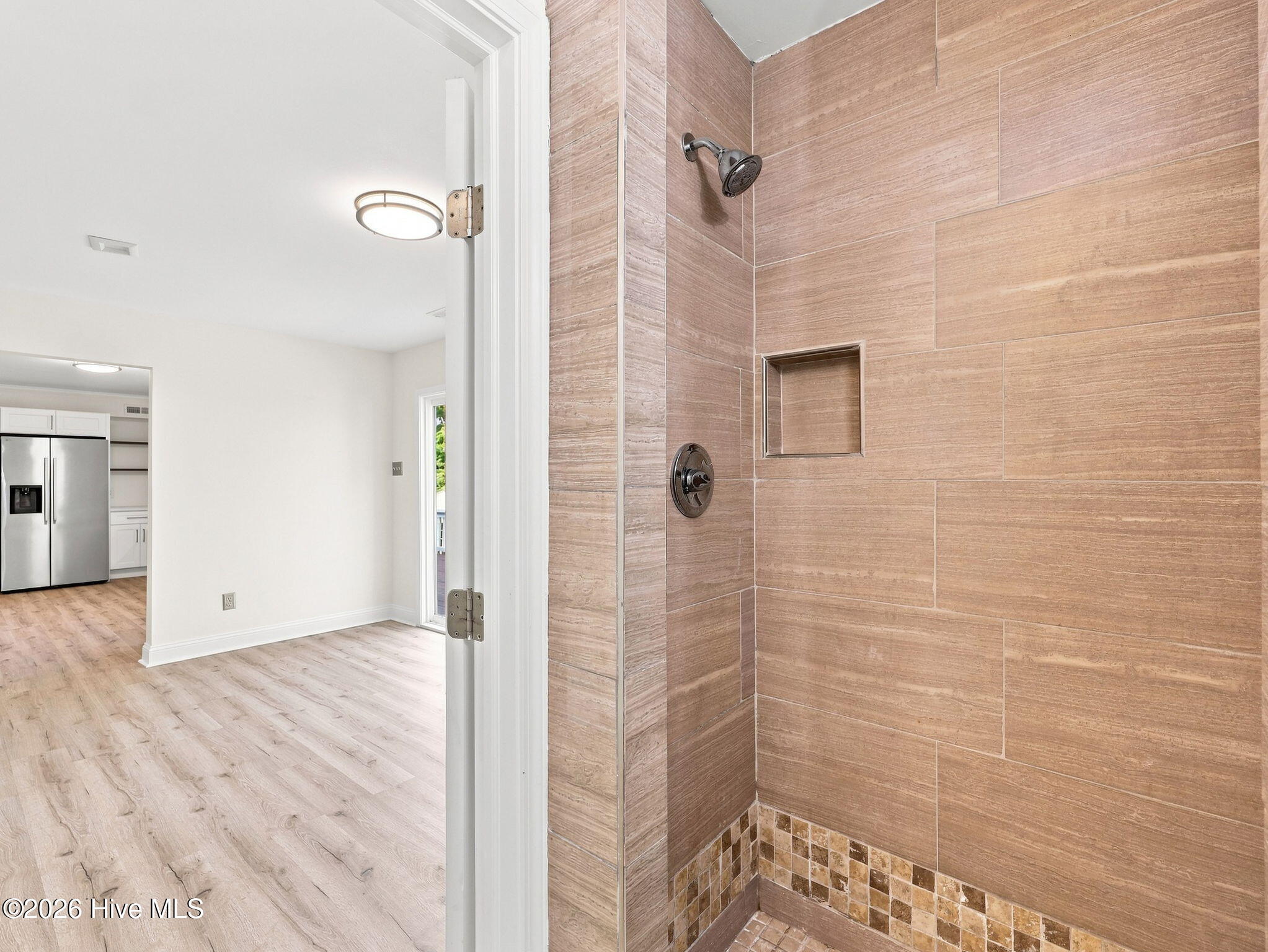 639 W Shore Drive Property Photo 40