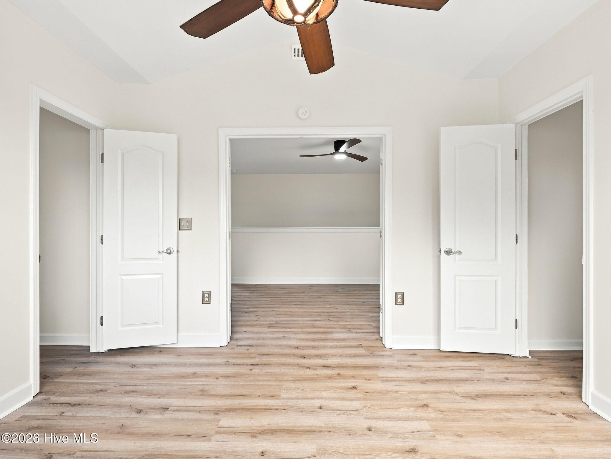 639 W Shore Drive Property Photo 43