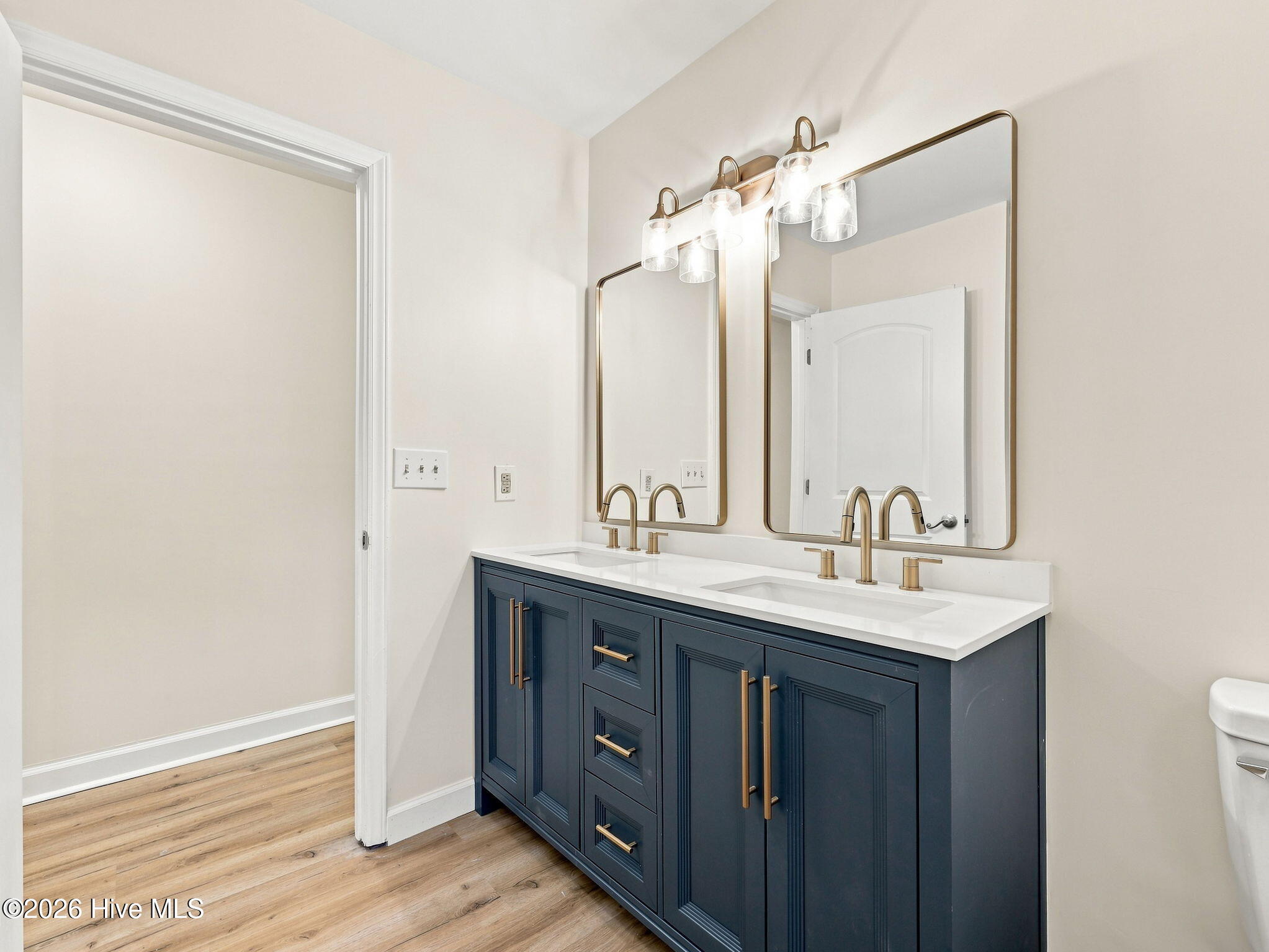 639 W Shore Drive Property Photo 47