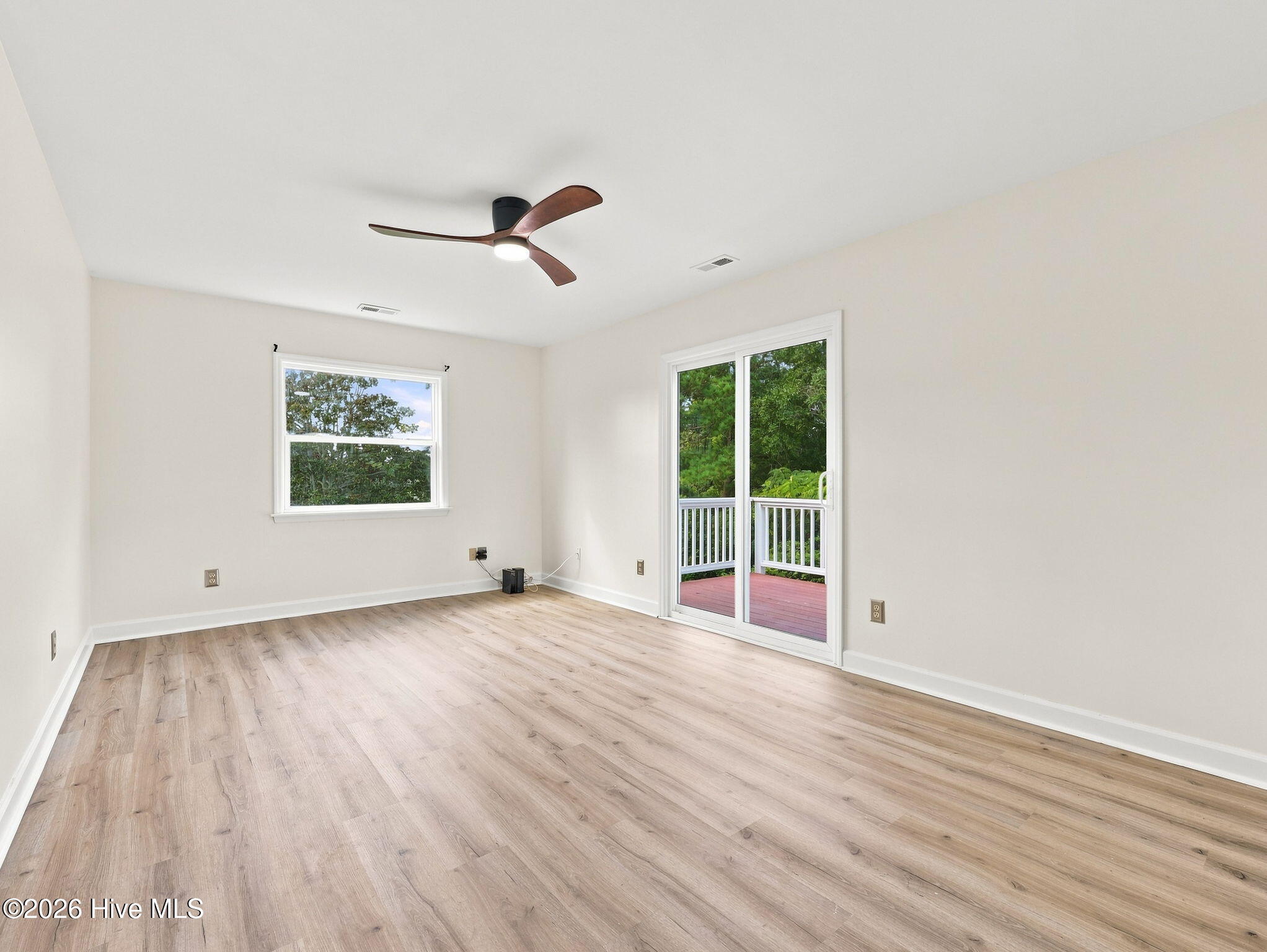 639 W Shore Drive Property Photo 48