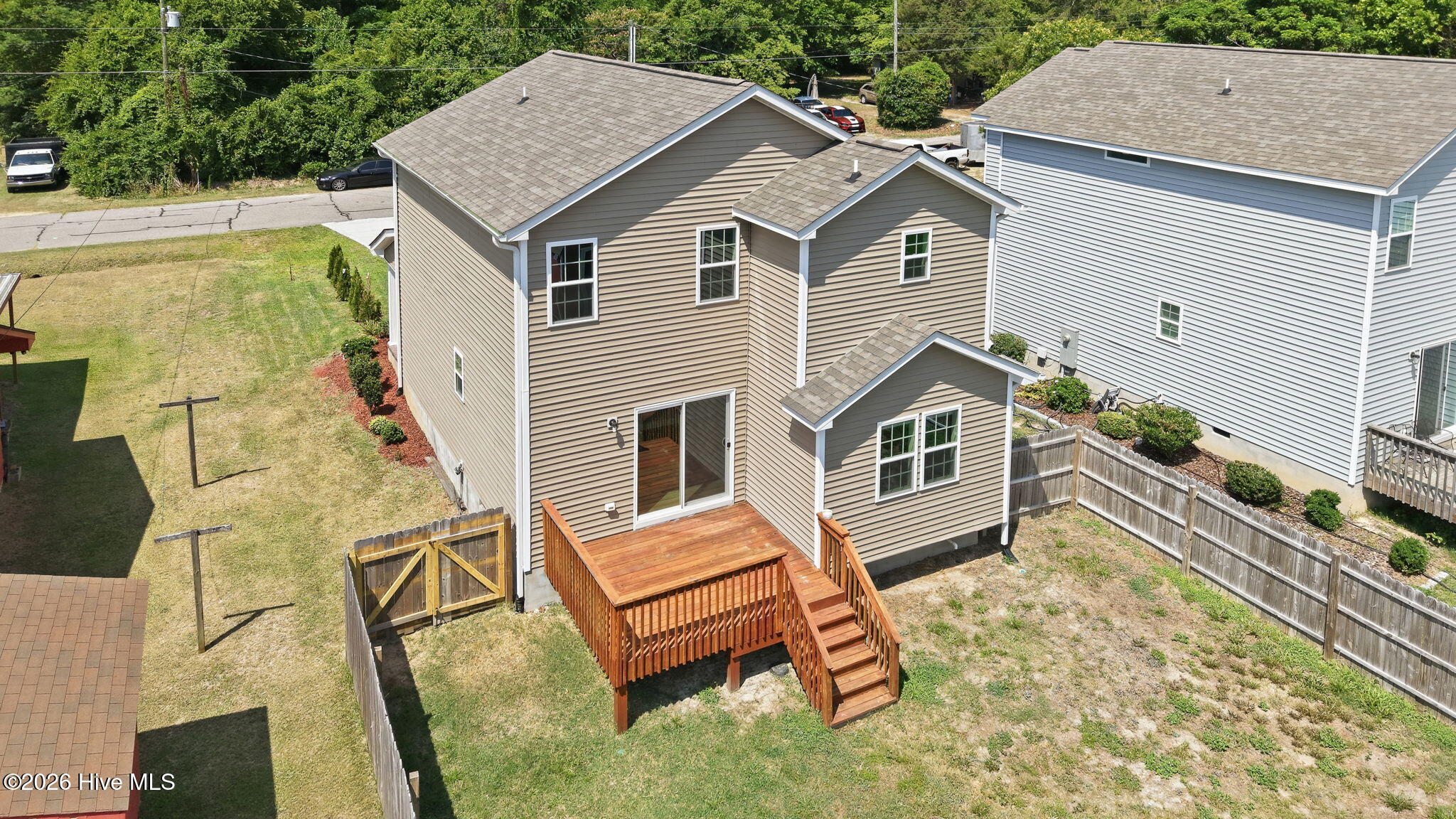 935 W Illinois Avenue Property Photo 8