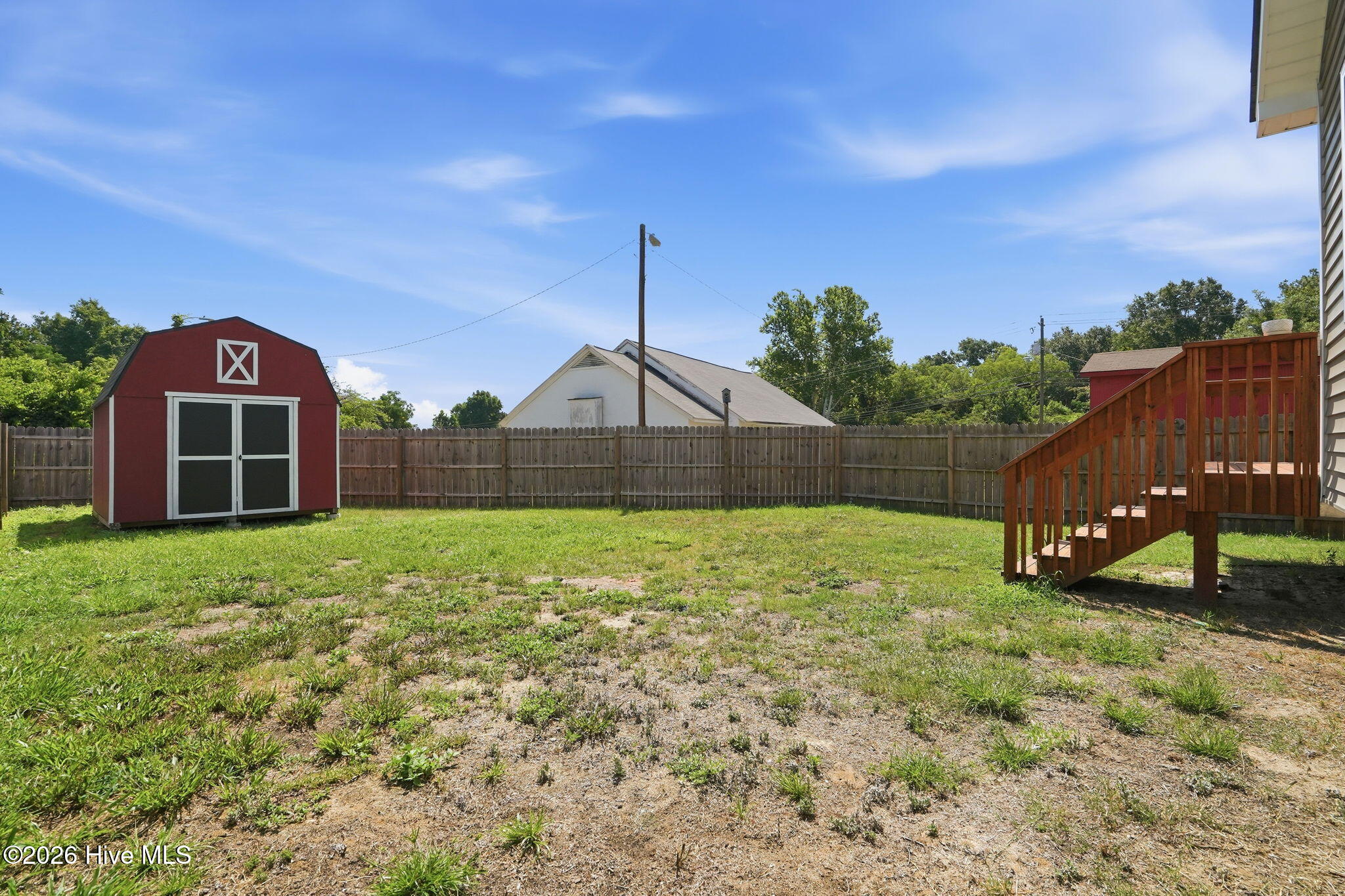 935 W Illinois Avenue Property Photo 18