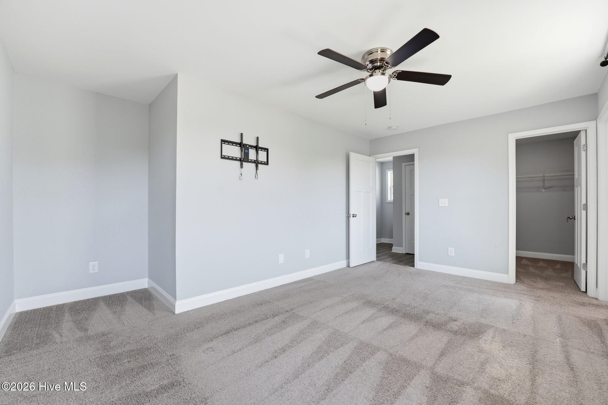 935 W Illinois Avenue Property Photo 38