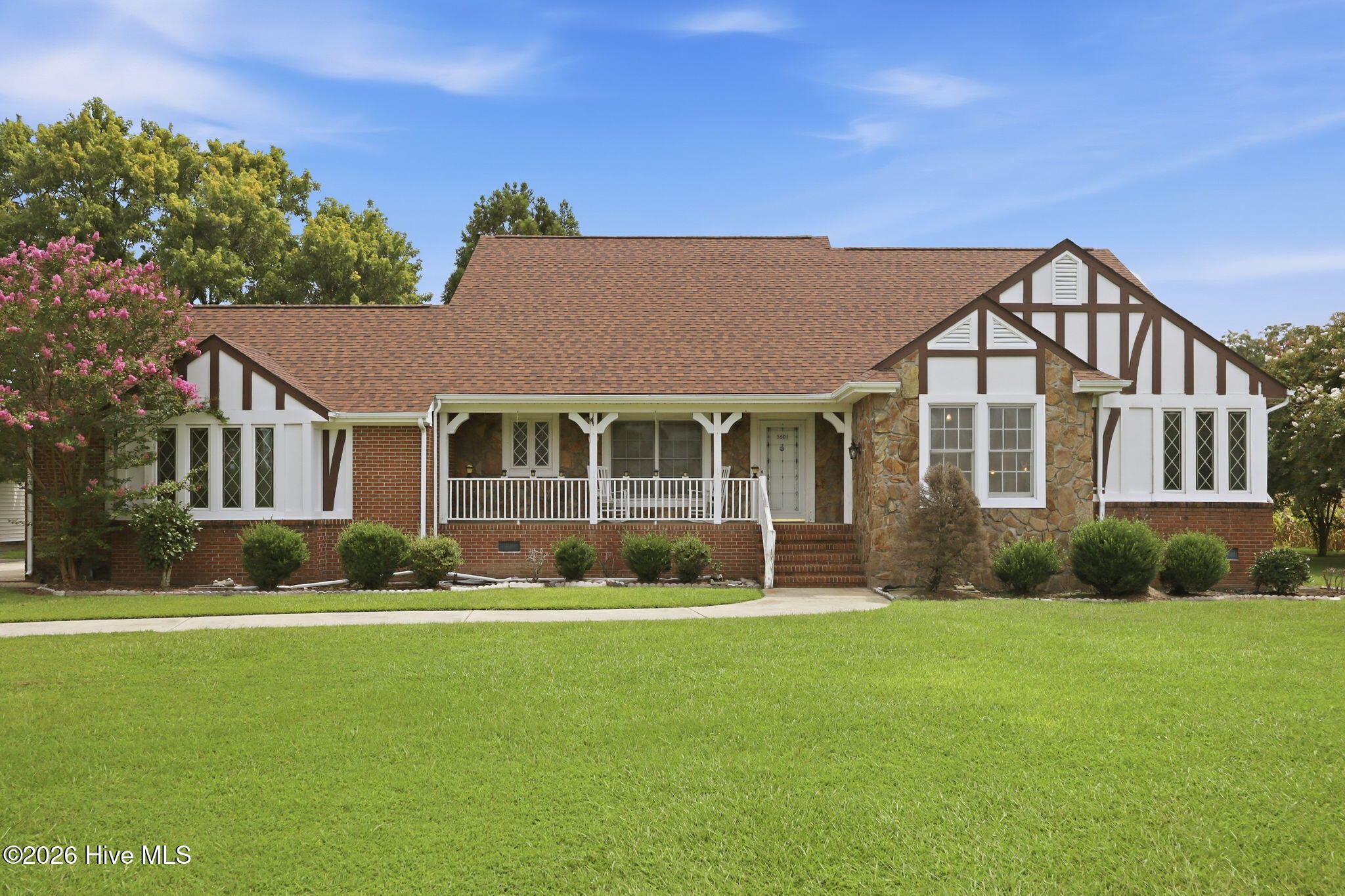 1601 Tyner Road Property Photo 1