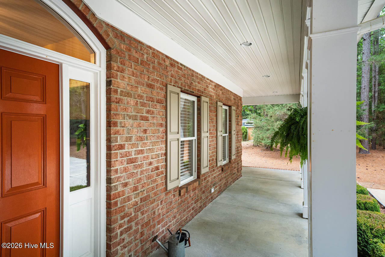 1624 Rosebriar Place Property Photo 4