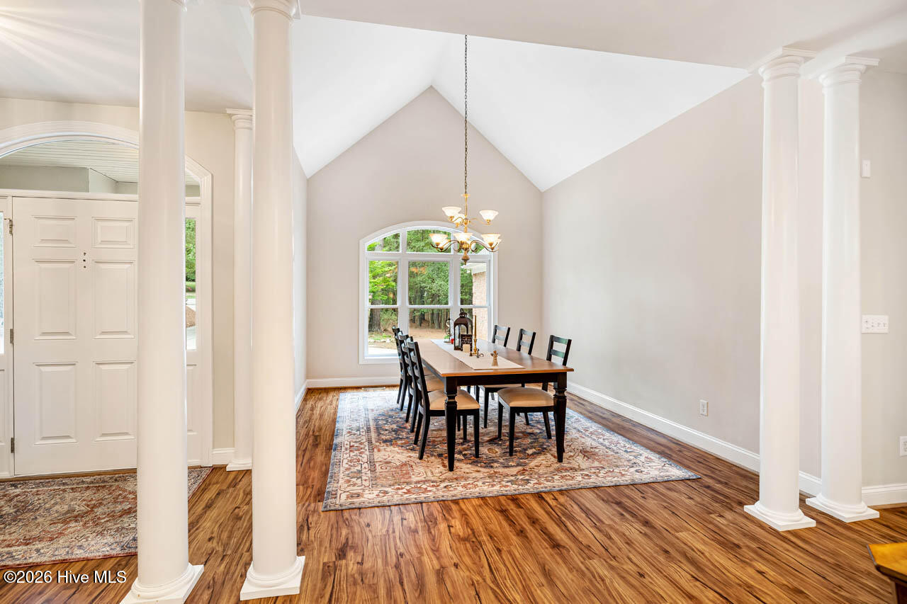 1624 Rosebriar Place Property Photo 7
