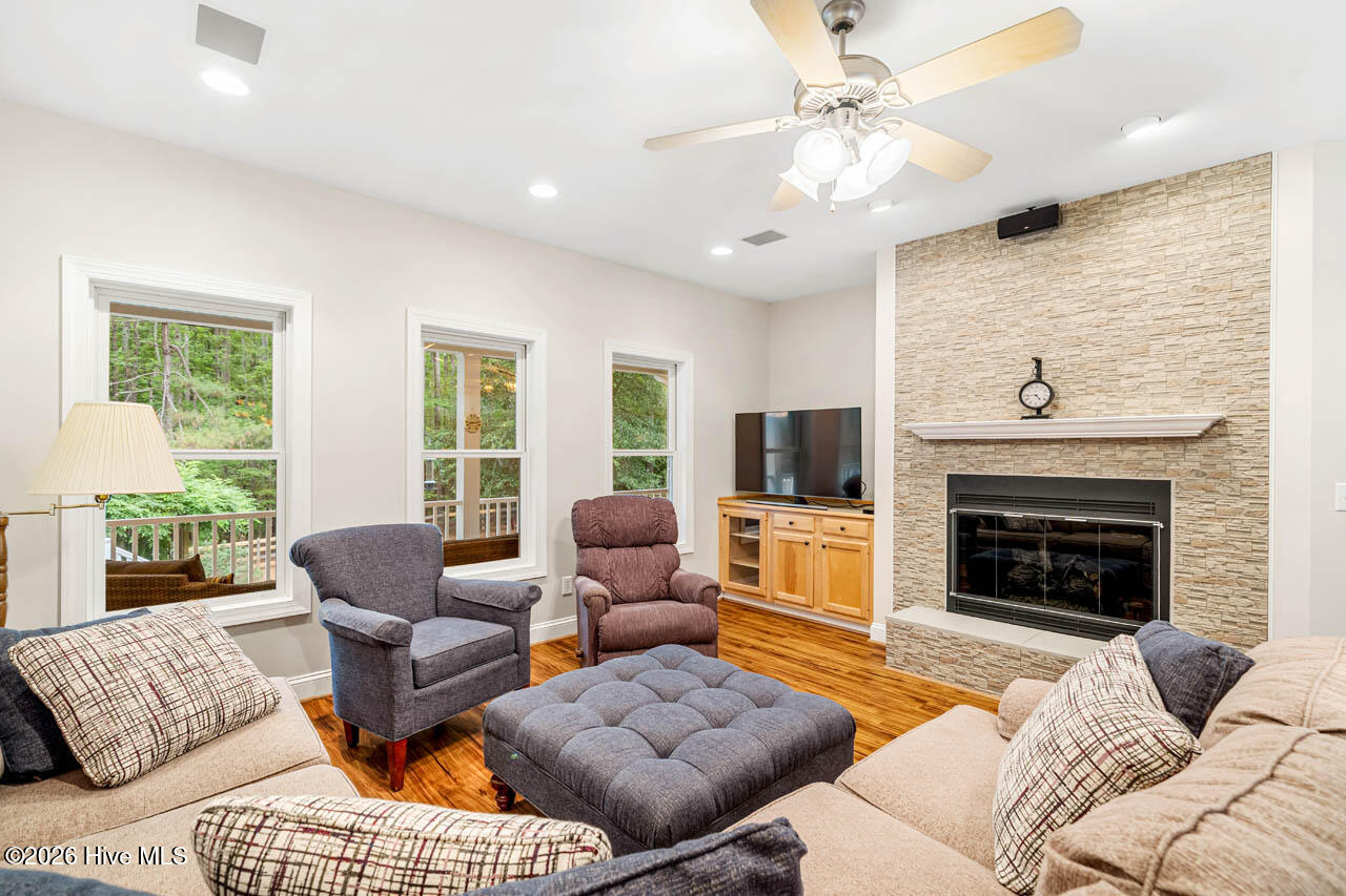 1624 Rosebriar Place Property Photo 16