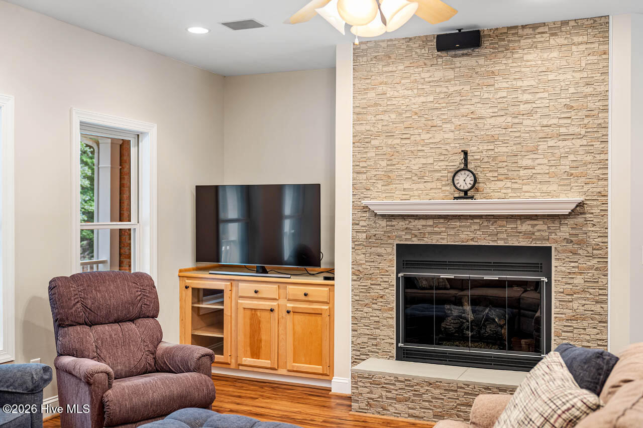 1624 Rosebriar Place Property Photo 17