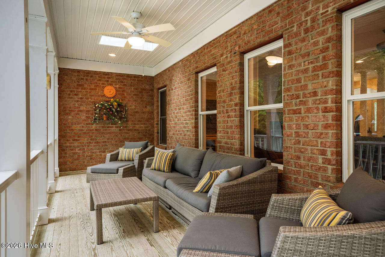 1624 Rosebriar Place Property Photo 47