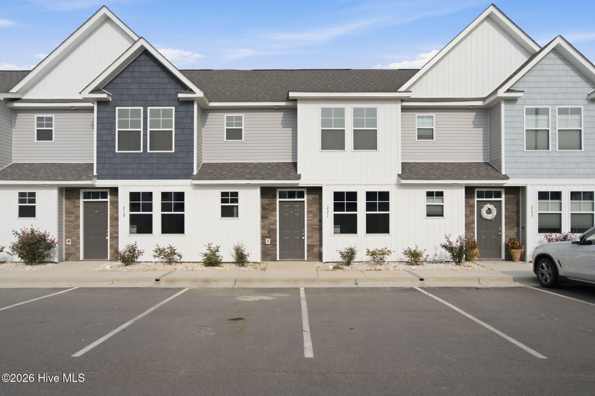 221 Sandy Cove Lane