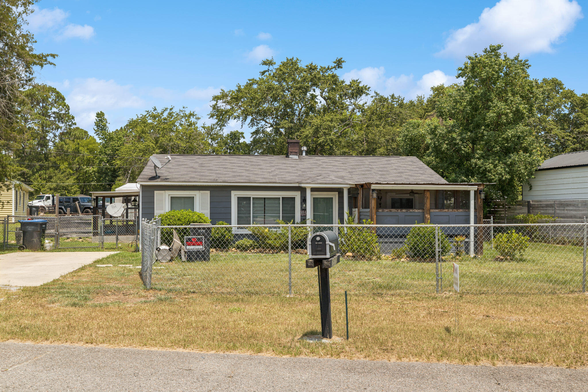 2513 Argonne Drive Property Photo 1