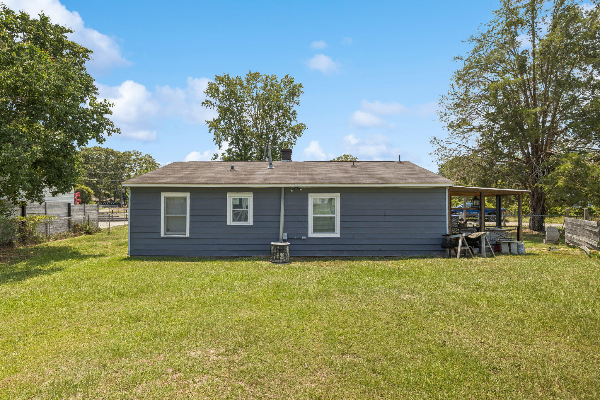 2513 Argonne Drive Property Photo 2