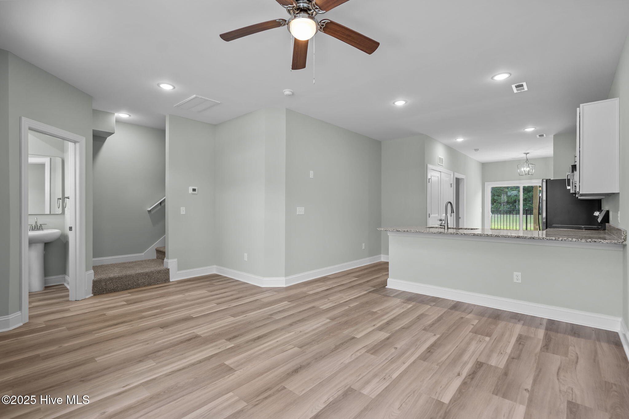 229 Sandy Cove Lane Property Photo 7
