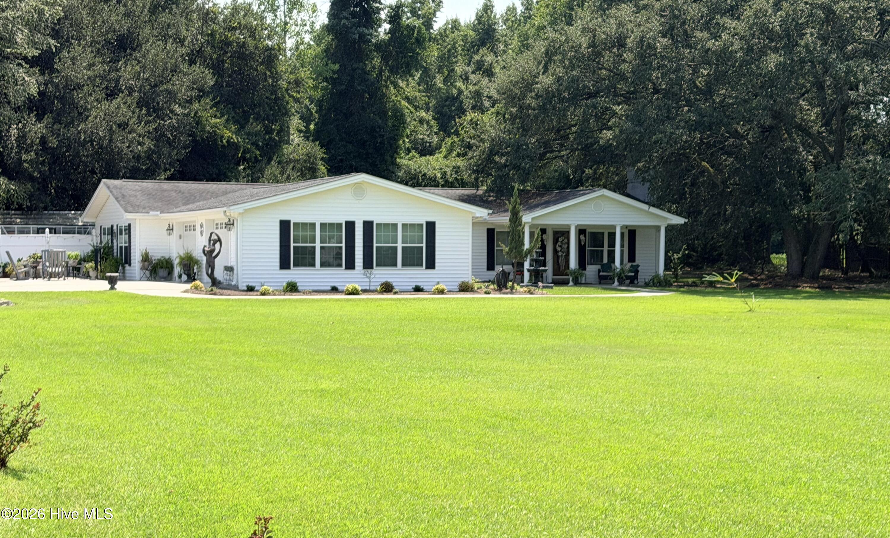 1589 Carl Stephens Road Property Photo 2
