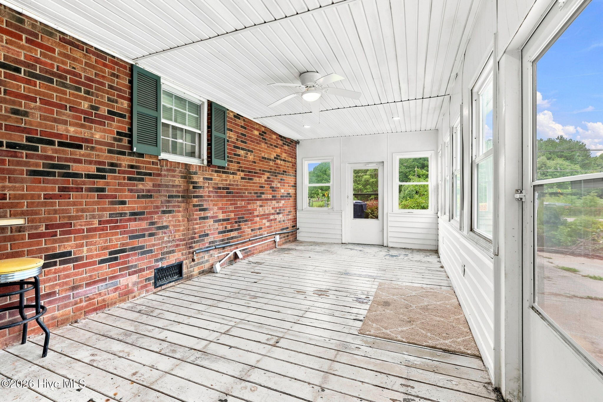 301 Halifax Street Property Photo 25