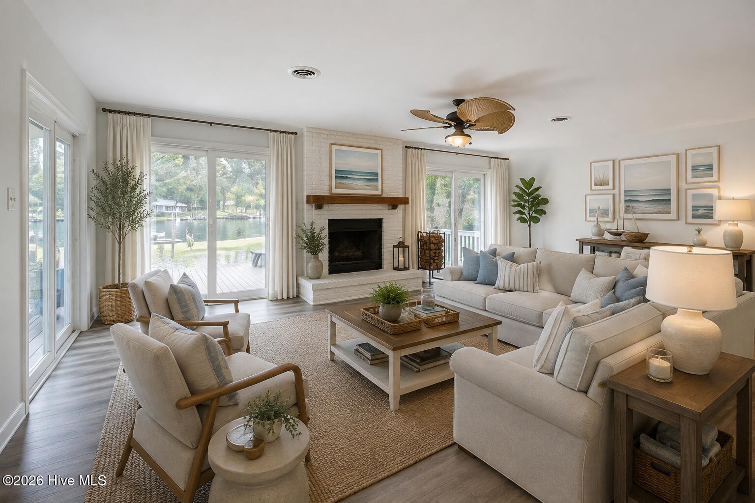 5724 Gondolier Drive Property Photo 4