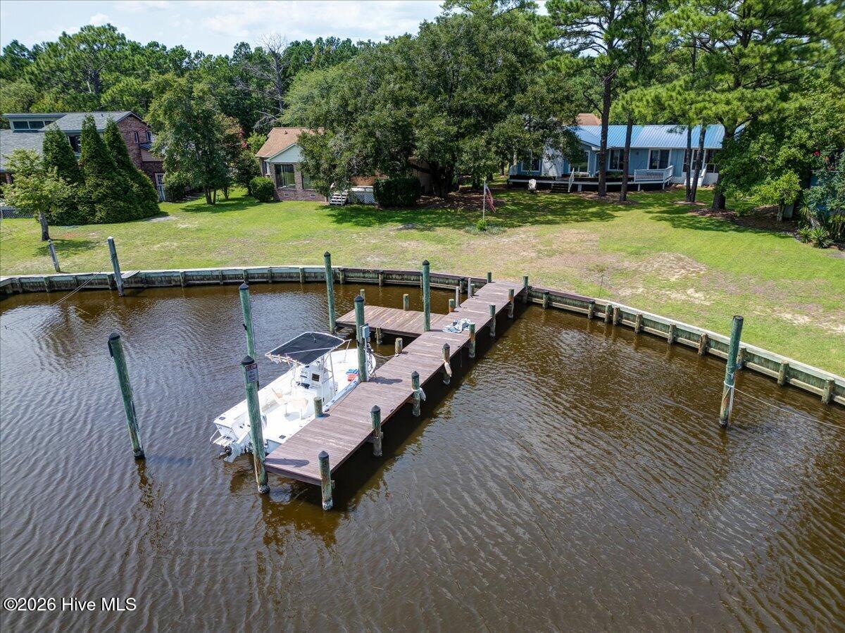 5724 Gondolier Drive Property Photo 6
