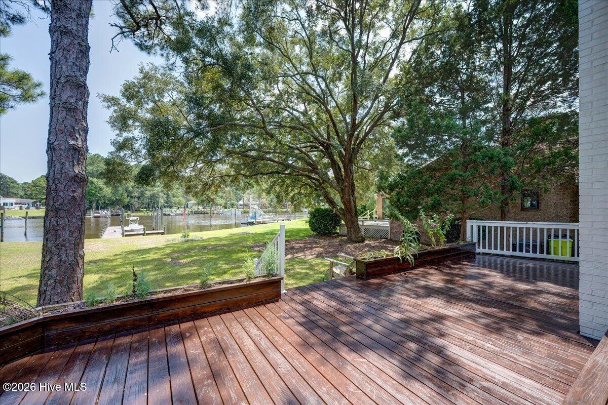 5724 Gondolier Drive Property Photo 23