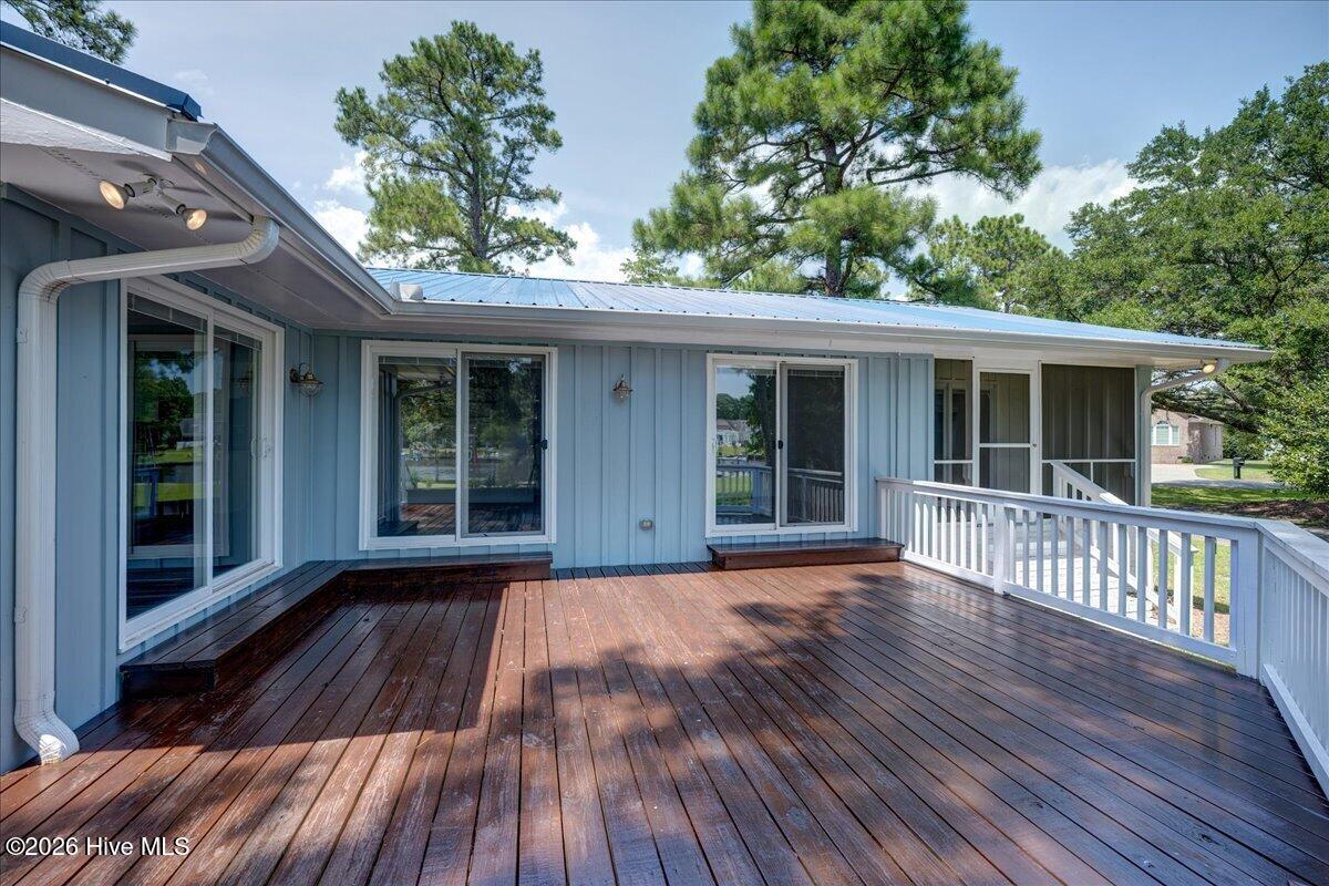 5724 Gondolier Drive Property Photo 24