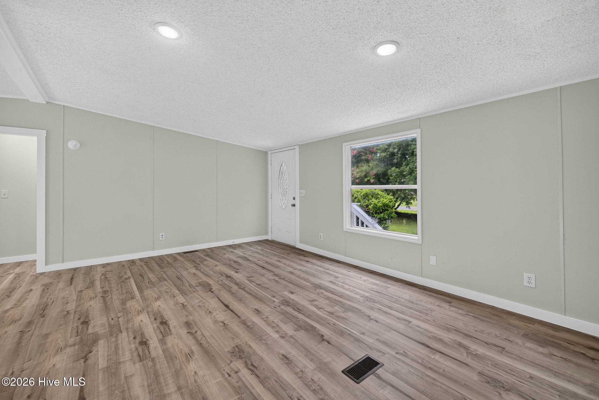 145 Bellhammon Forest Drive Property Photo 5