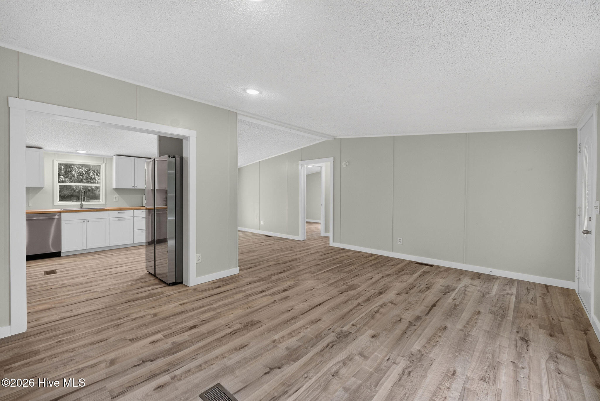145 Bellhammon Forest Drive Property Photo 6