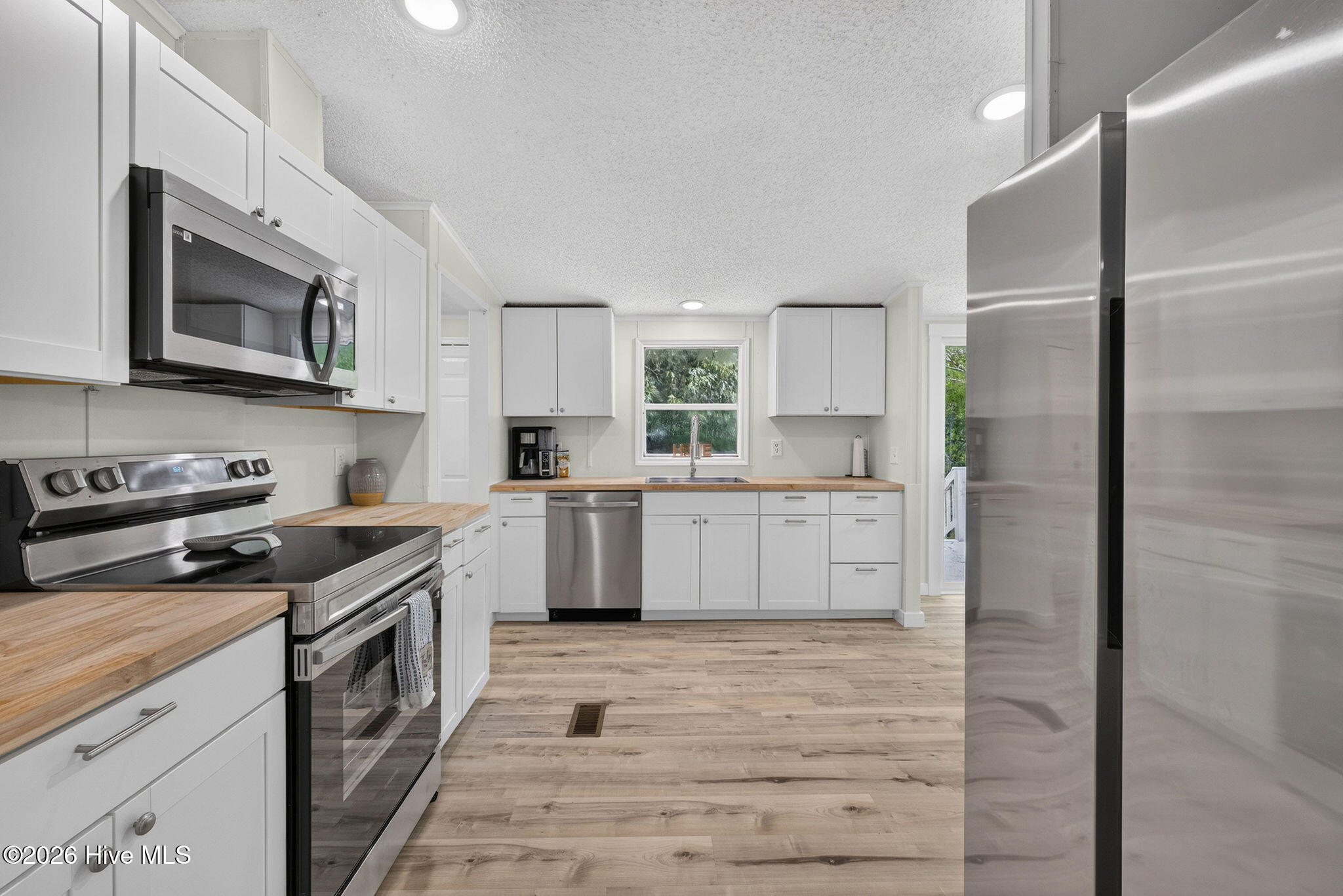 145 Bellhammon Forest Drive Property Photo 11