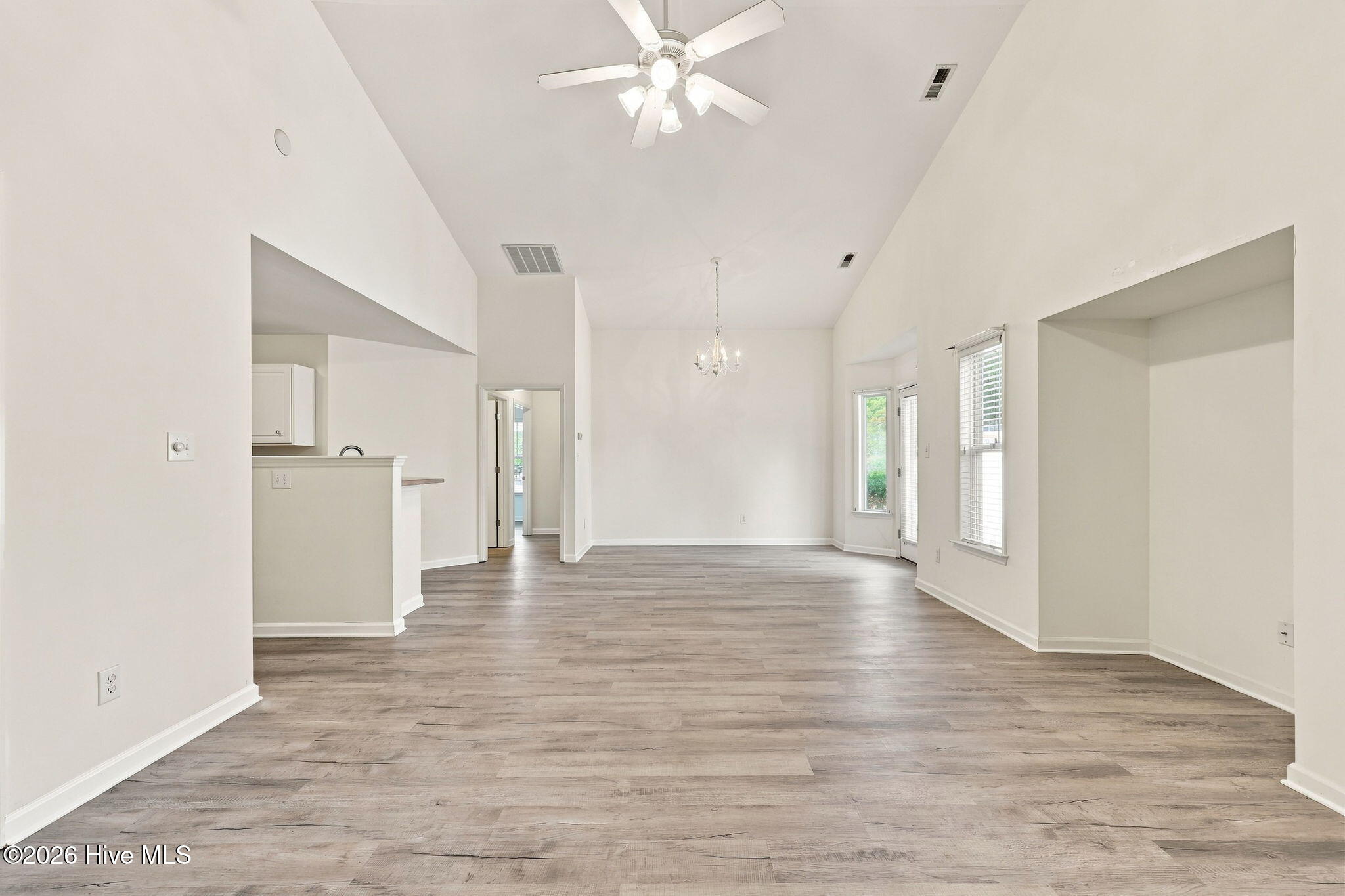 100 Jasmine Court Property Photo 20
